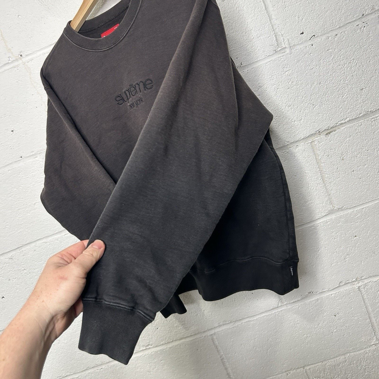 Supreme Supreme Dipped Crewneck Sweatshirt “Black” SS19 Size US S / EU 44-46 / 1 - 8 Thumbnail