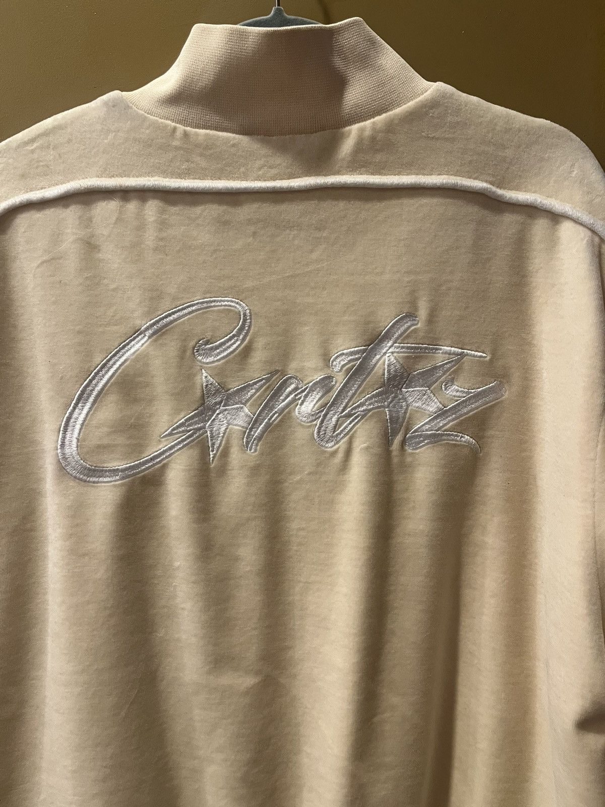 Corteiz Corteiz Allstarz VVS Velour jacket size Large - vanilla Size US L / EU 52-54 / 3 - 6 Thumbnail