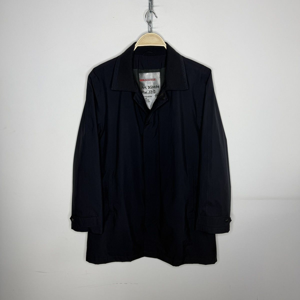 PRADA SPORT SGV693 ナイロンブルゾン チンストラップ ネイビー Prada Prada SGV693 Blue Gore Tex Light Jacket. | Grailed