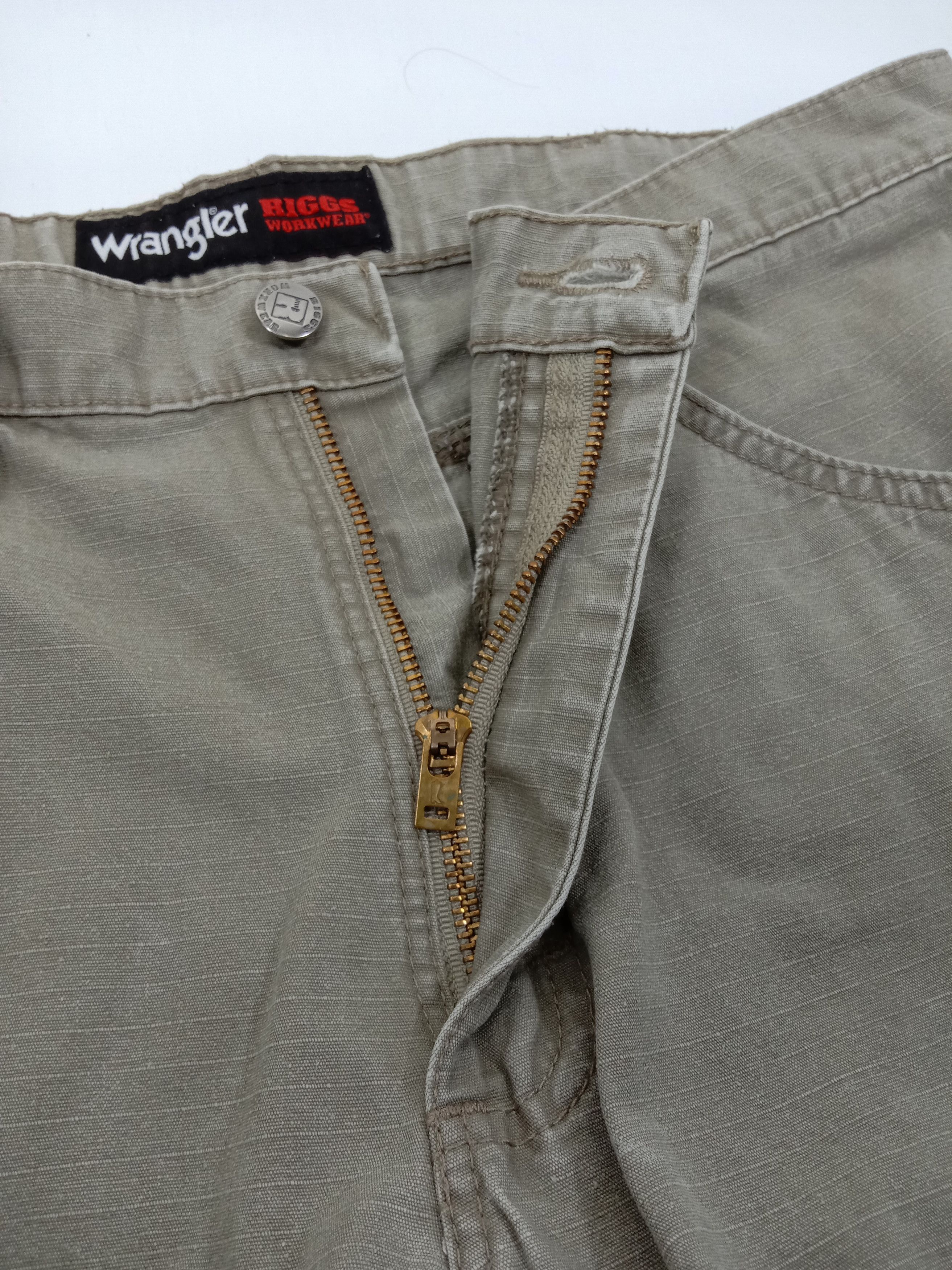 Wrangler Vintage Wrangler Rigg Carpenters Double Knee Cargo Jeans Size US 35 - 11 Thumbnail