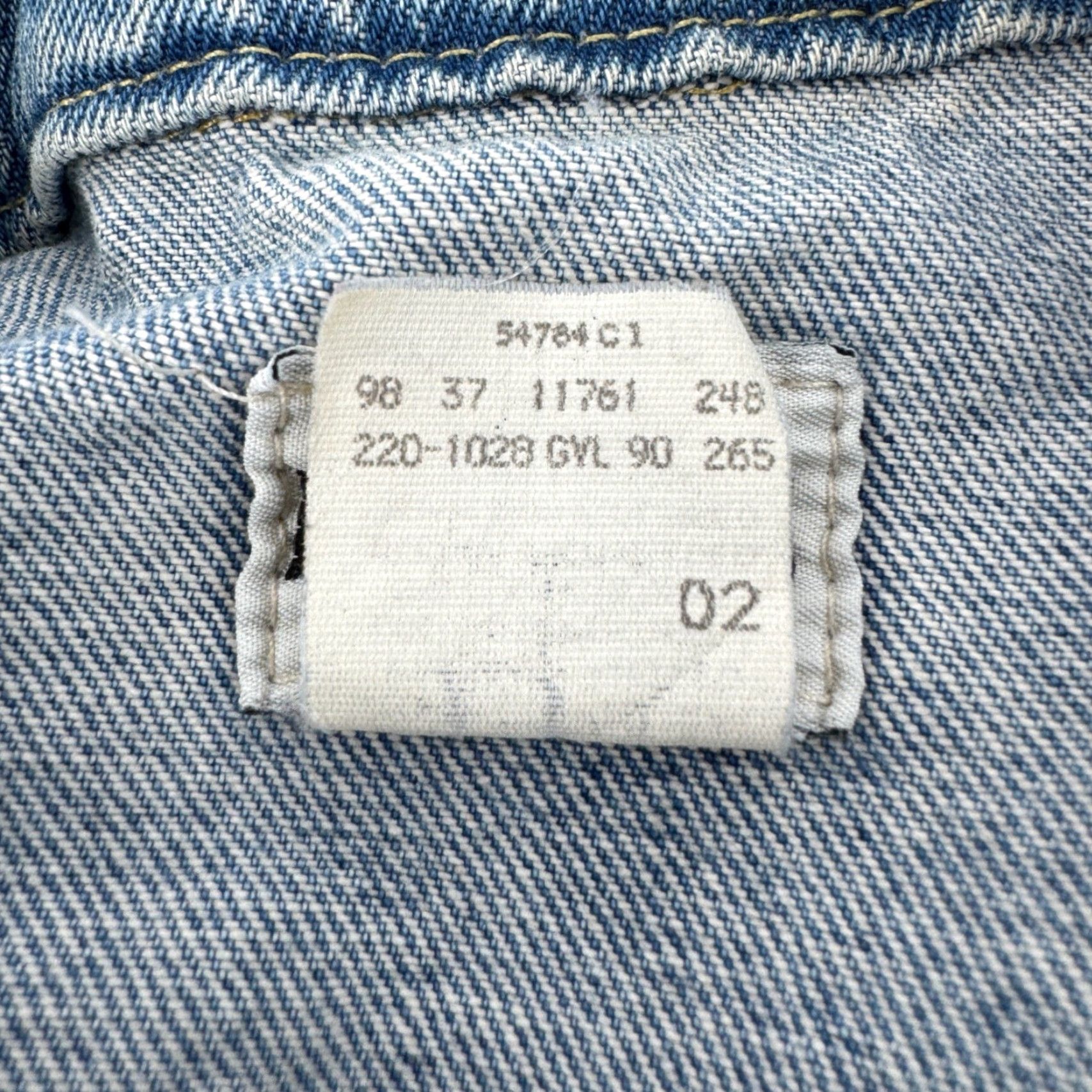 Vintage VINTAGE Lee Dungarees Denim Jacket Blue Trucker Style Large XL Bomber Jacket Mens Button-Down Collar Pockets Workwear Casual Size US 36 / EU 52 - 7 Thumbnail