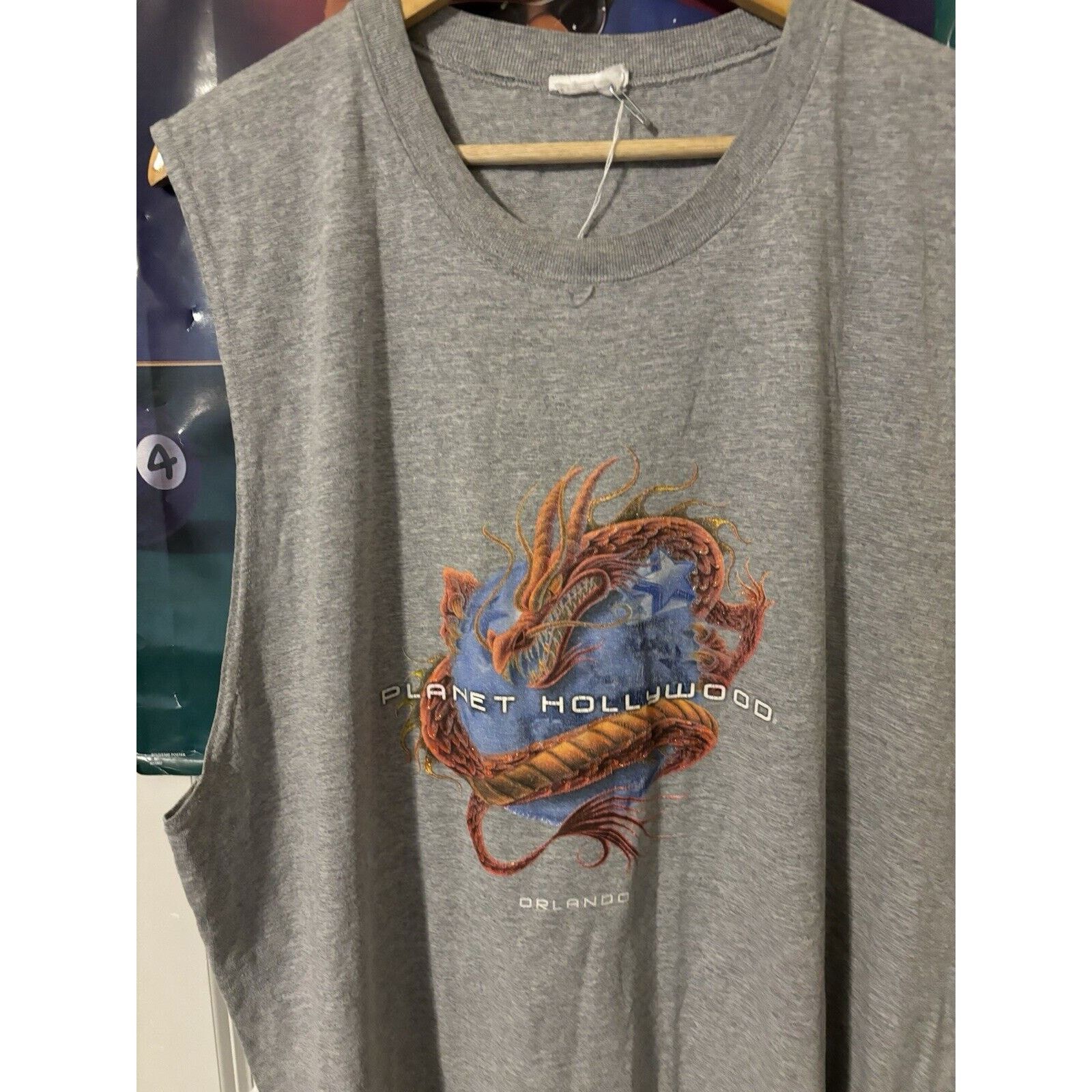 Planet Hollywood Vintage planet hollywood dragon y2k grey sleeveless shirt Size US L / EU 52-54 / 3 - 3 Thumbnail