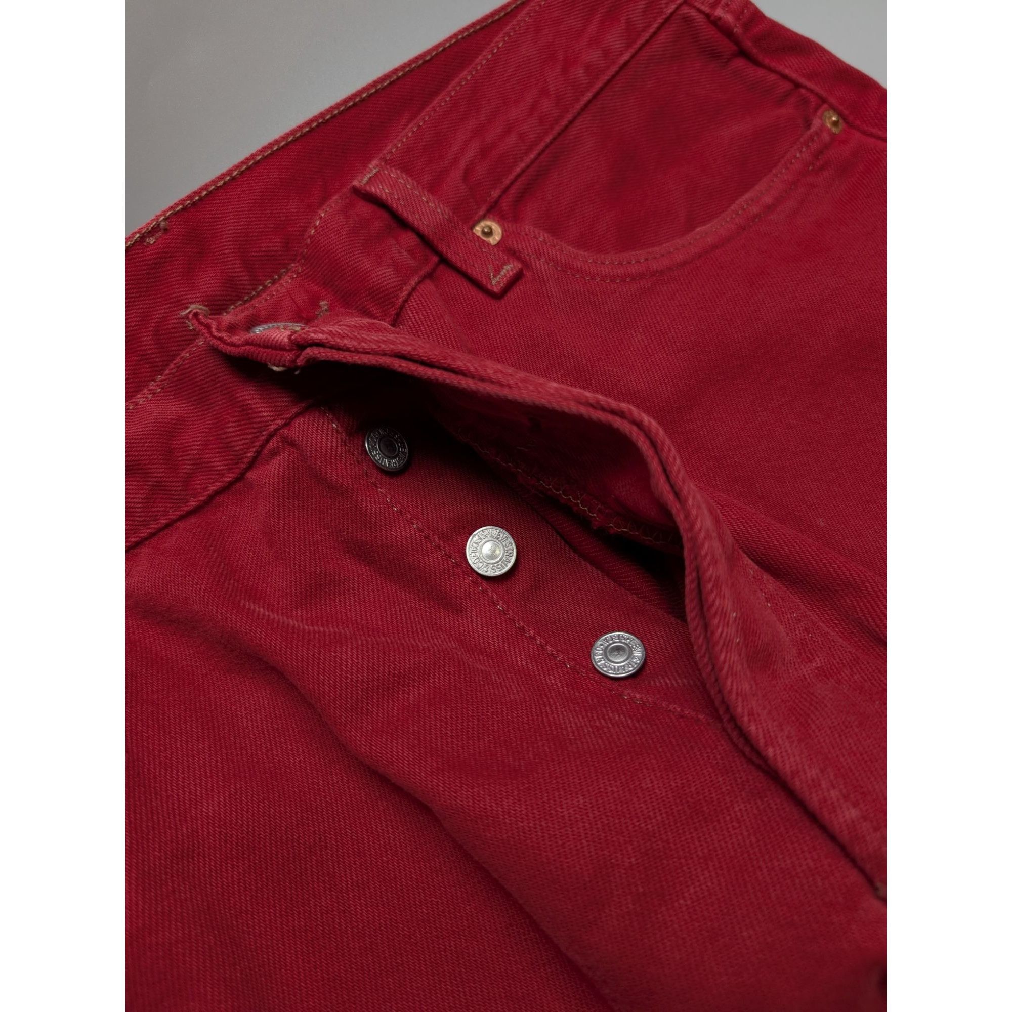 Levi's Vintage Clothing Levi's 501 Made In USA RARE Red Denim Jeans Pants (Y1077) Size US 36 / EU 52 - 6 Thumbnail