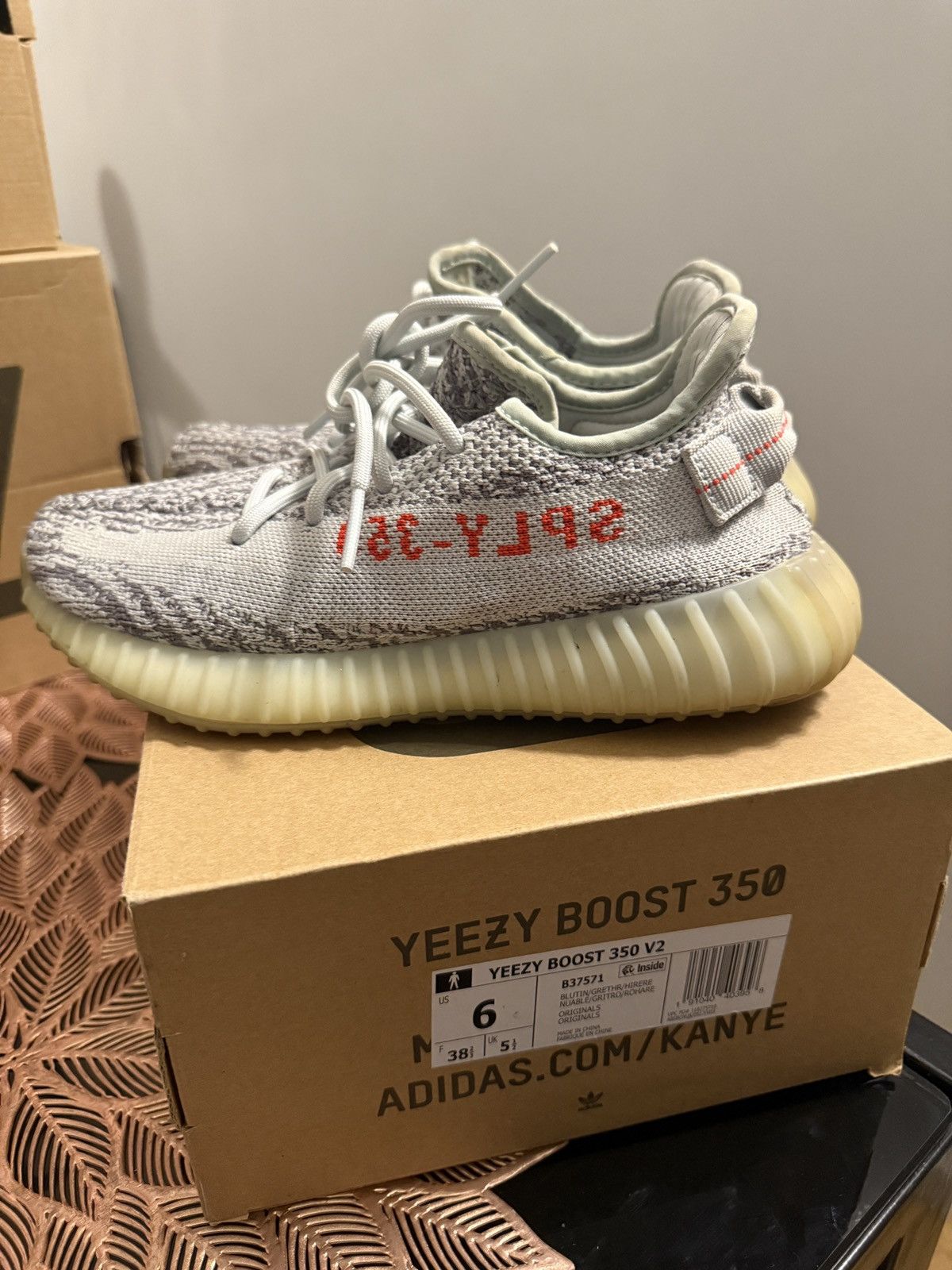 Adidas Adidas Yeezy 350v2 blue tints Size US 6 / EU 39 - 4 Thumbnail