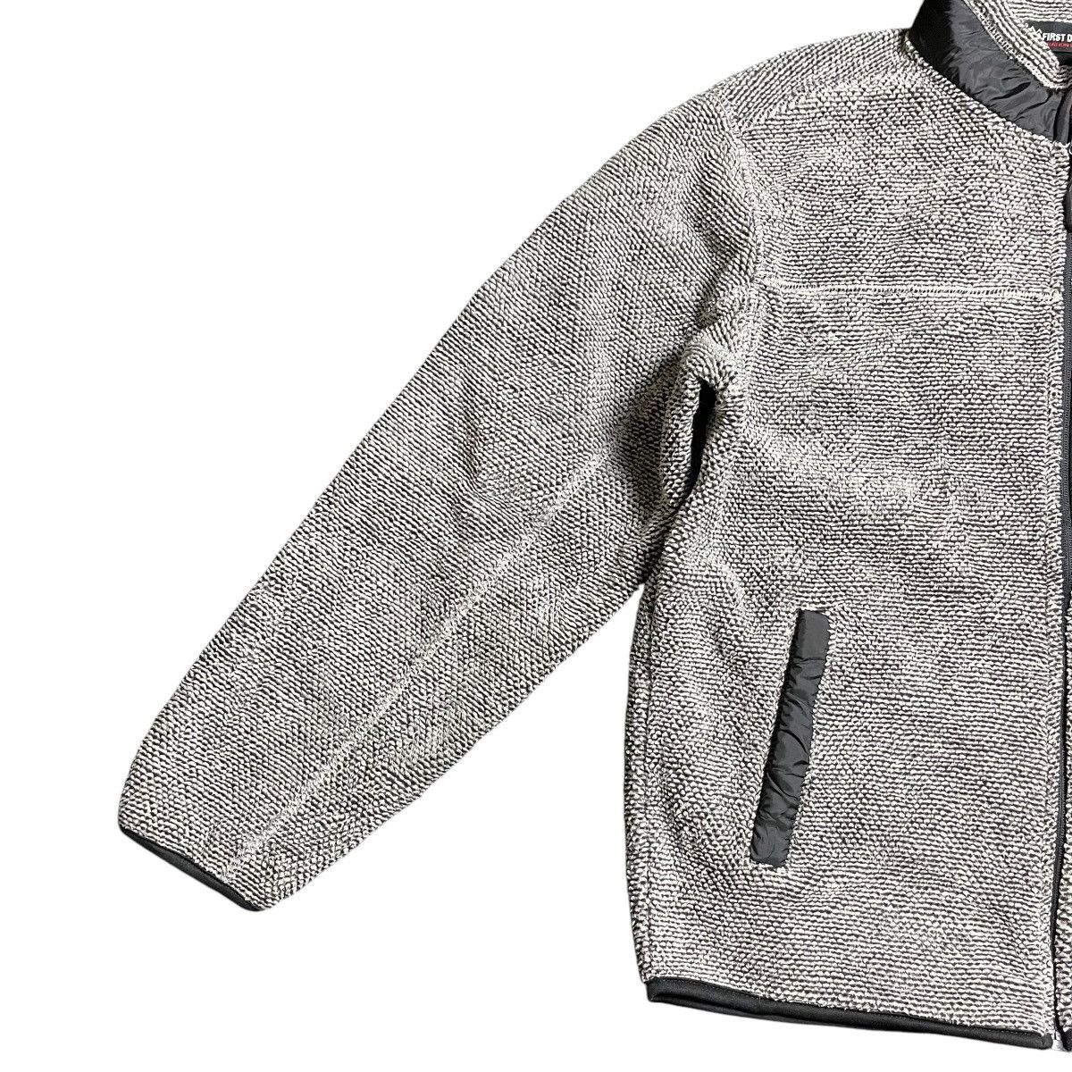 Japanese Brand × Vintage Vintage First Down Sherpa Fleece Outdoor Jacket Size US L / EU 52-54 / 3 - 2 Thumbnail