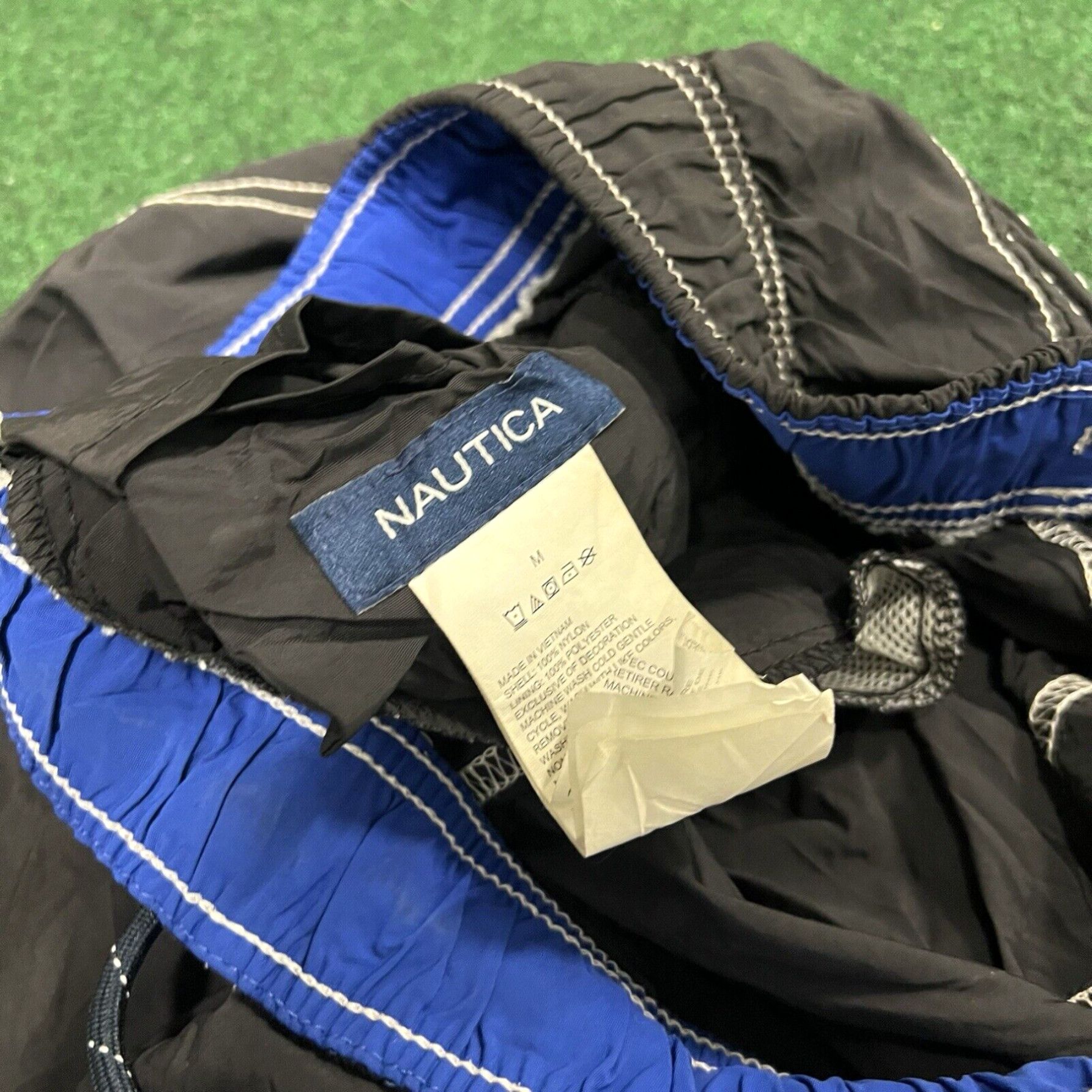 Nautica Vintage Nautica Swim Shorts Trunks Inseam Mens Medium Black Summer Swim Size US 31 - 7 Thumbnail