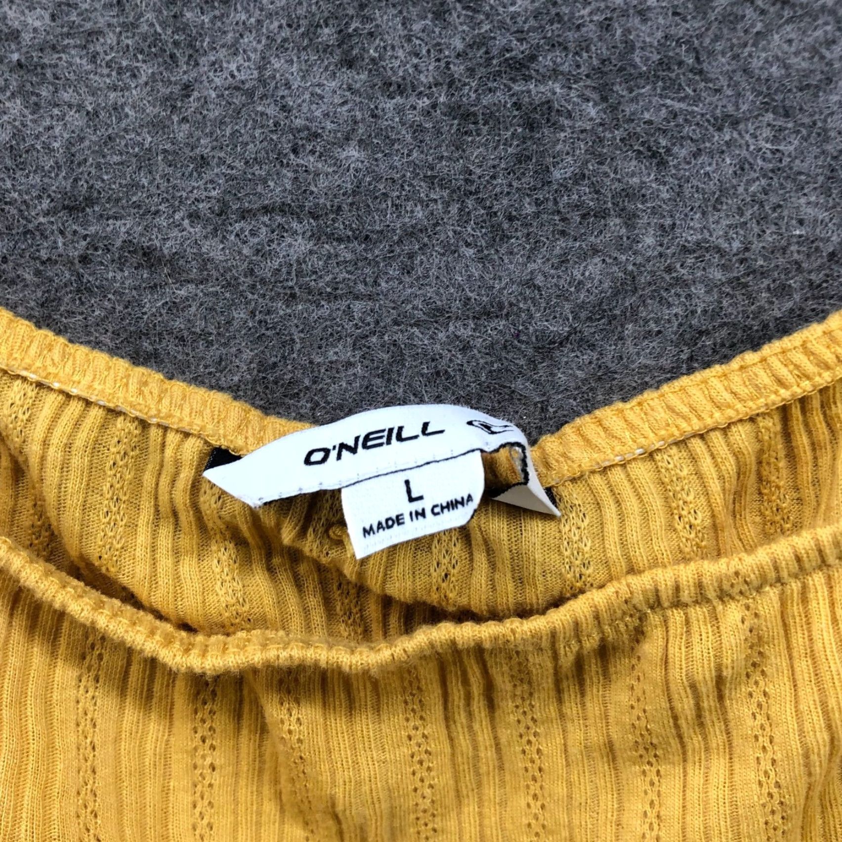 O'Neill O'Neill Puff Sleeve Crop Top Womens L Mustard Yellow Smocked Size L / US 10 / IT 46 - 5 Thumbnail