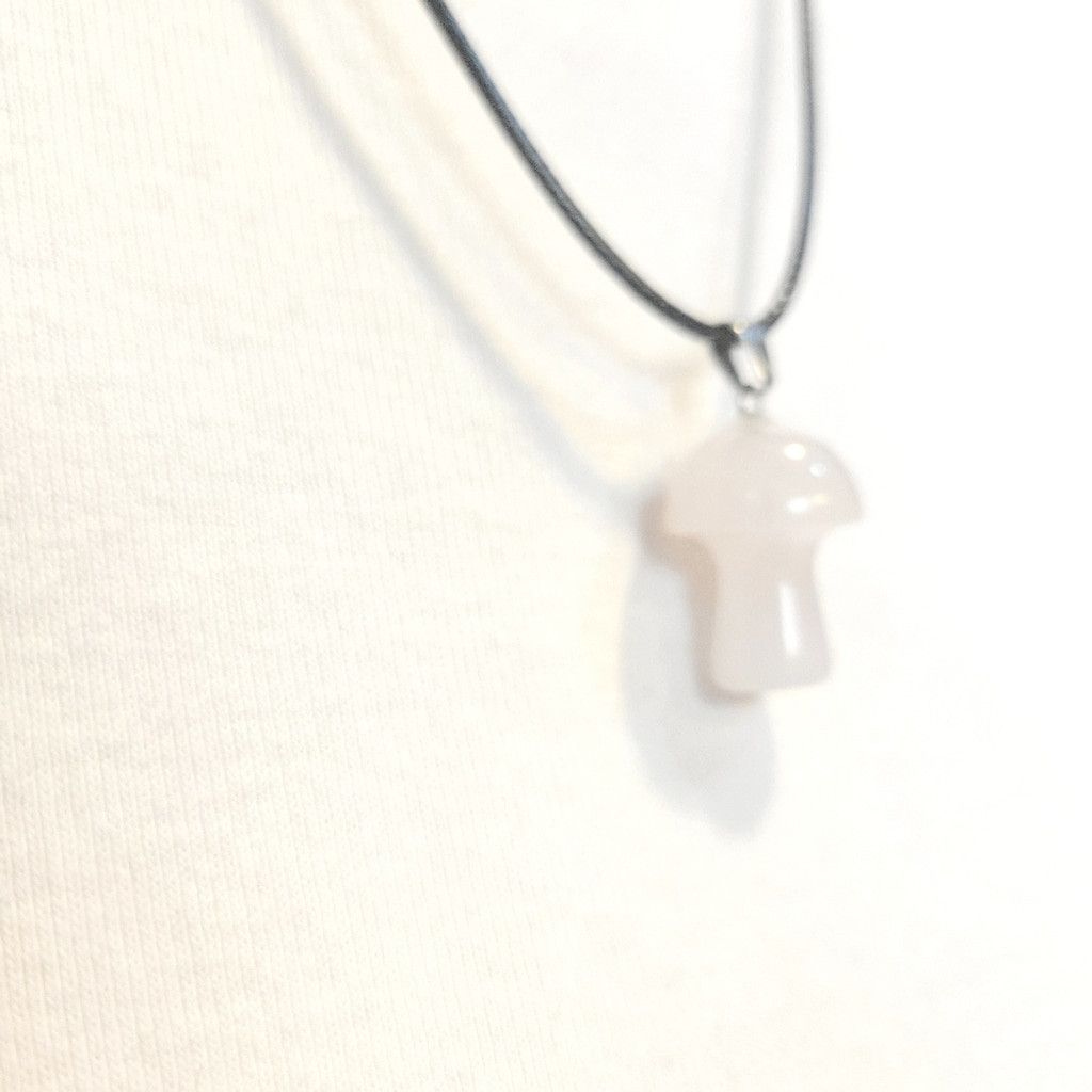 Handmade Natural Rose Quartz Crystal Mushroom Pendant Necklace Size ONE SIZE - 2 Thumbnail