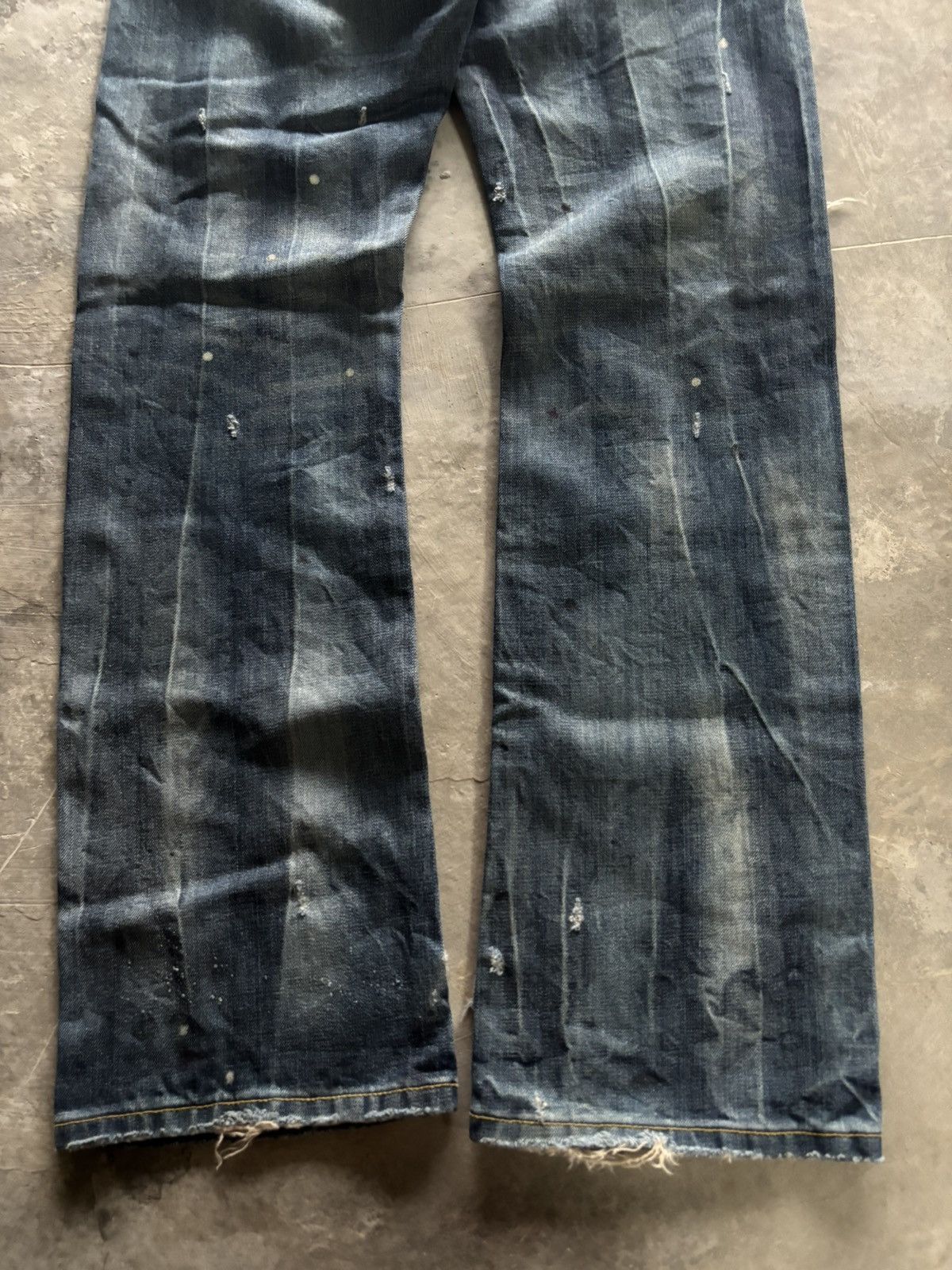 If Six Was Nine CULT OF INDIVIDUALITY japanese selvedge distressed semiflare Size US 32 / EU 48 - 22 Thumbnail
