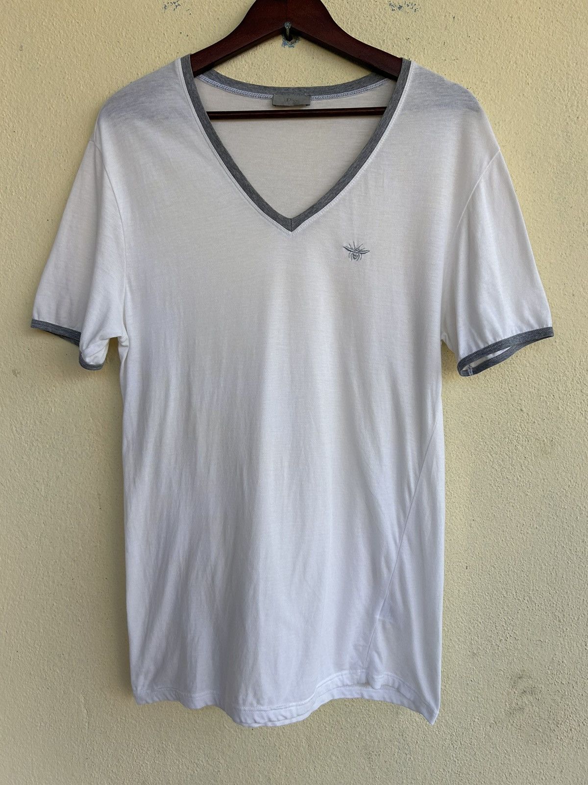 Christian Dior Monsieur Bee Embroidery V Neck Tshirt Size US S / EU 44-46 / 1 - 1 Thumbnail