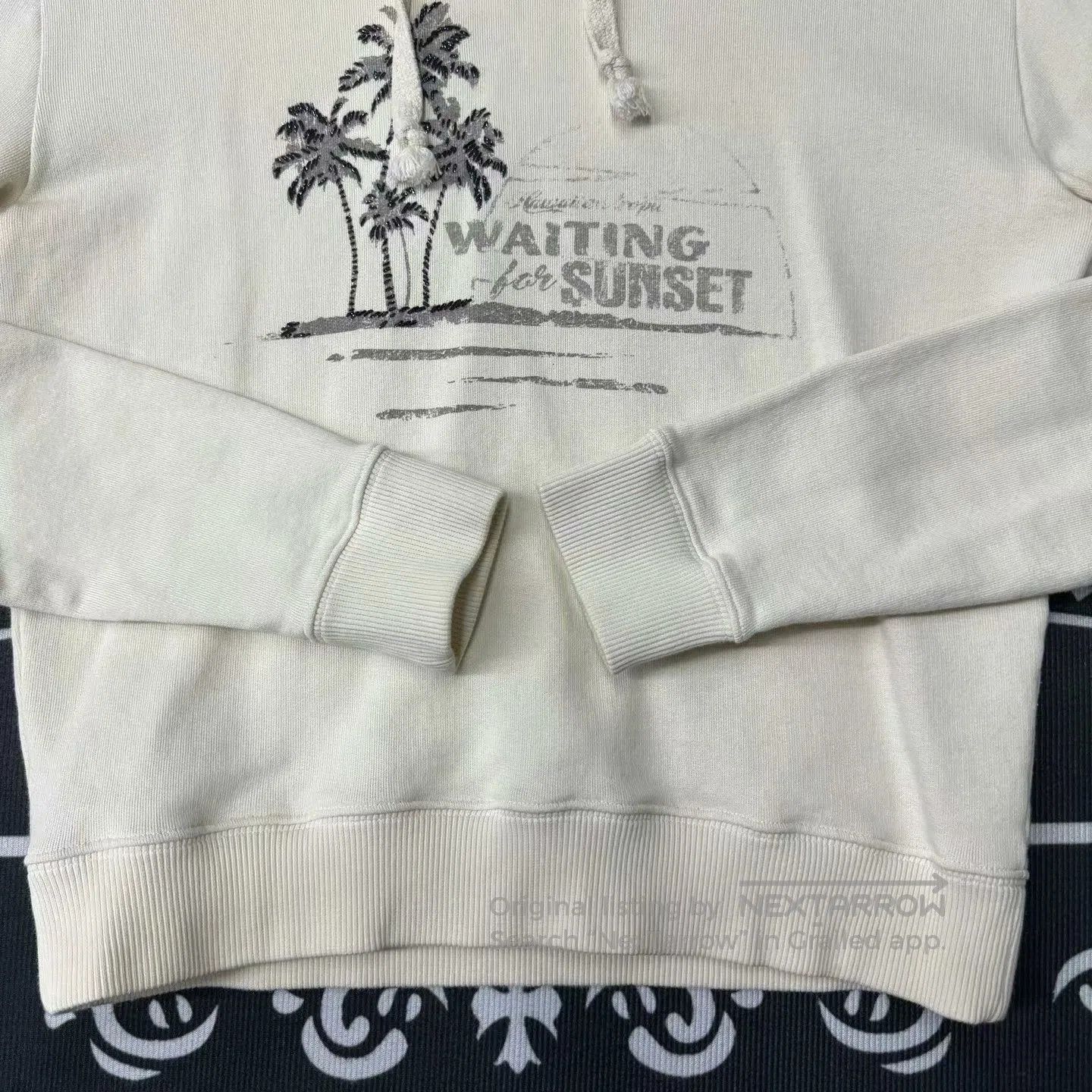 Saint Laurent Paris white hoodie with palm tree print. Size XS / US 0-2 / IT 36-38 - 2 Thumbnail