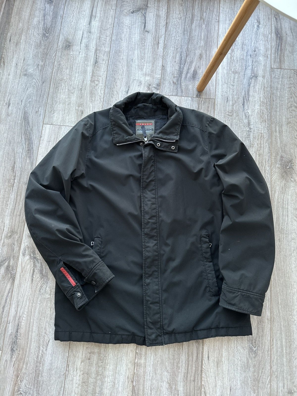 PRADA リネアロッサ　ゴアテックスジャケット Prada Sport Linea Rossa Jacket Nylon Black Trench Coat Size IT46