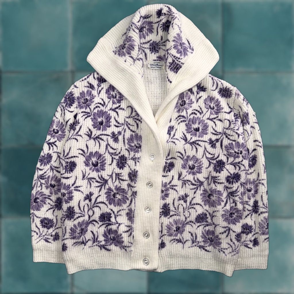 VINTAGE Luxury Cardigan Womens 70s Floral Knit Purple Acrylic Boho Crew Neck Long Sleeve Chunky-Knit Button