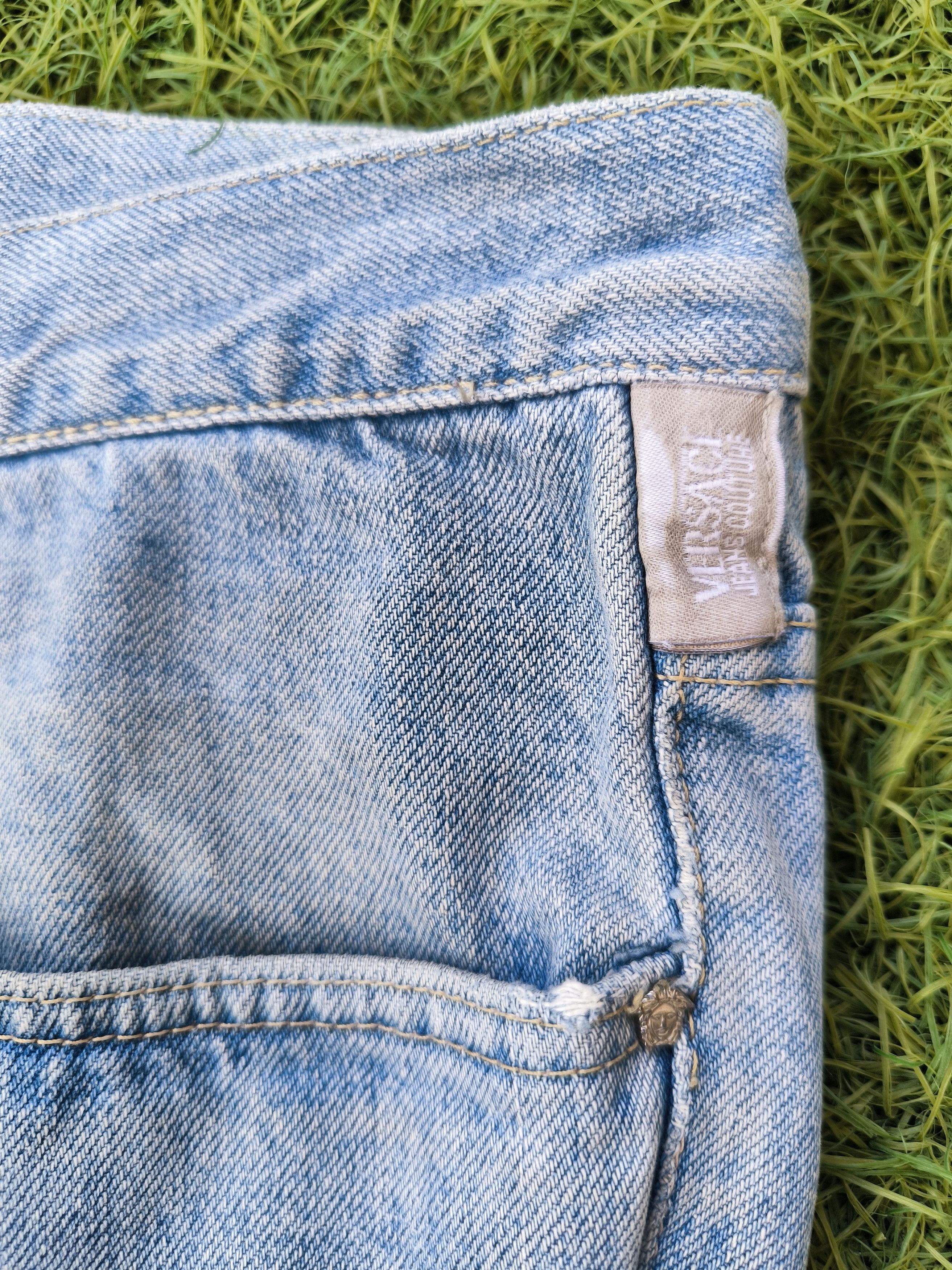 Versace Jeans Couture Vintage 90's Versace Jeans Couture Light Wash Denim Jeans Size US 44 / EU 60 - 3 Thumbnail