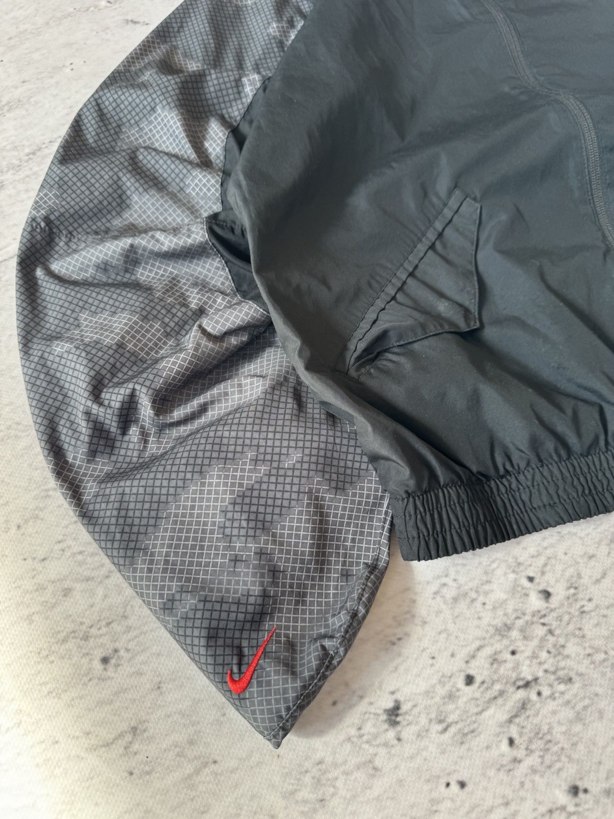 Nike × Vintage NIKE AIR MAX VINTAGE BASIC LOGO OVERSIZE BAGGY LIGHT JACKET Size US S / EU 44-46 / 1 - 2 Thumbnail