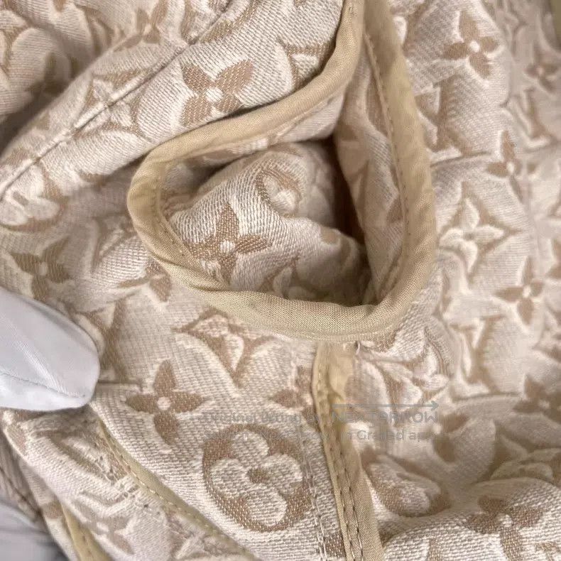 Louis Vuitton Louis Vuitton 26 SS Beige 3D Printed Denim Jacket Size XS / US 0-2 / IT 36-38 - 3 Thumbnail
