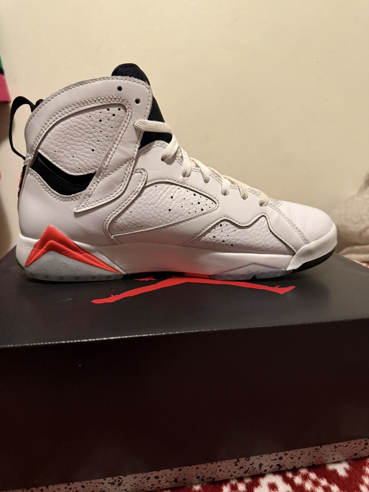 Jordan Brand Air Jordan 7 Retro ‘White Infrared’ Size US 9 / EU 42 - 7 Thumbnail