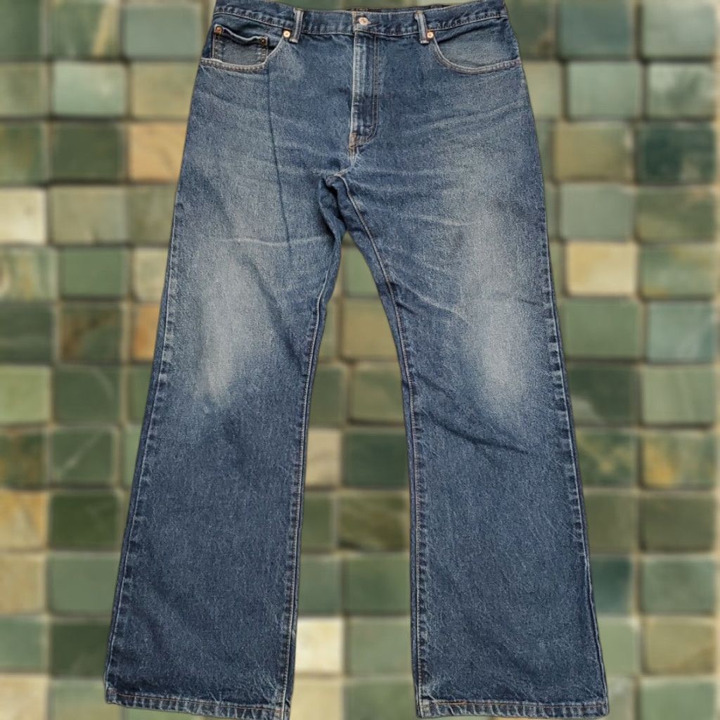 Denime VINTAGE Levis 517 Jeans Mens 38x32 Blue Faded Denim 100% Cotton Classic Bootcut Pants Size US 38 / EU 54 - 1 Thumbnail