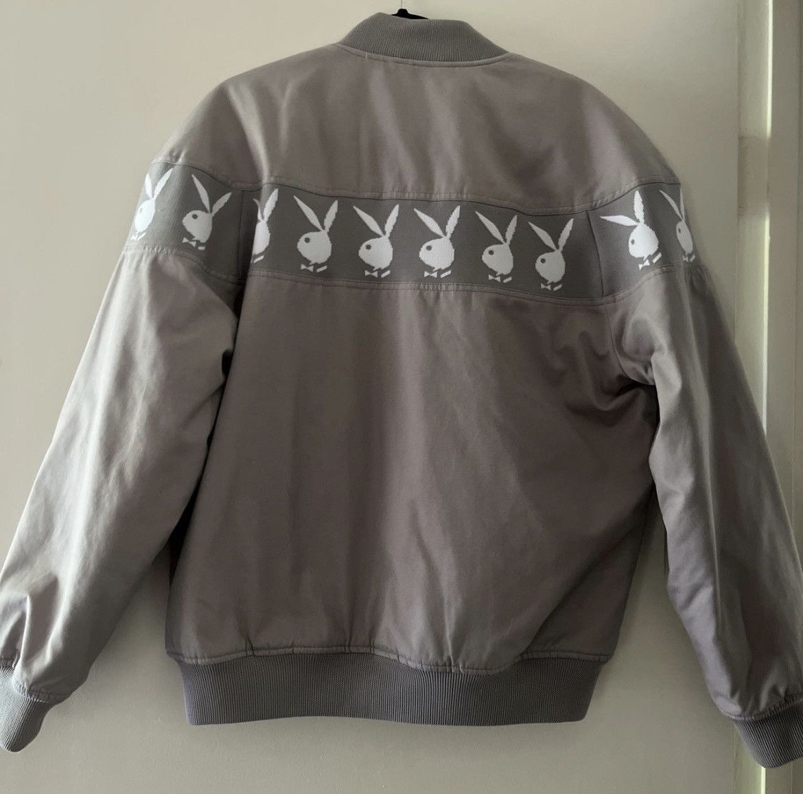 Playboy × Supreme Grey Supreme x Playboy bomber jacket collab from 2019 Size US M / EU 48-50 / 2 - 4 Thumbnail