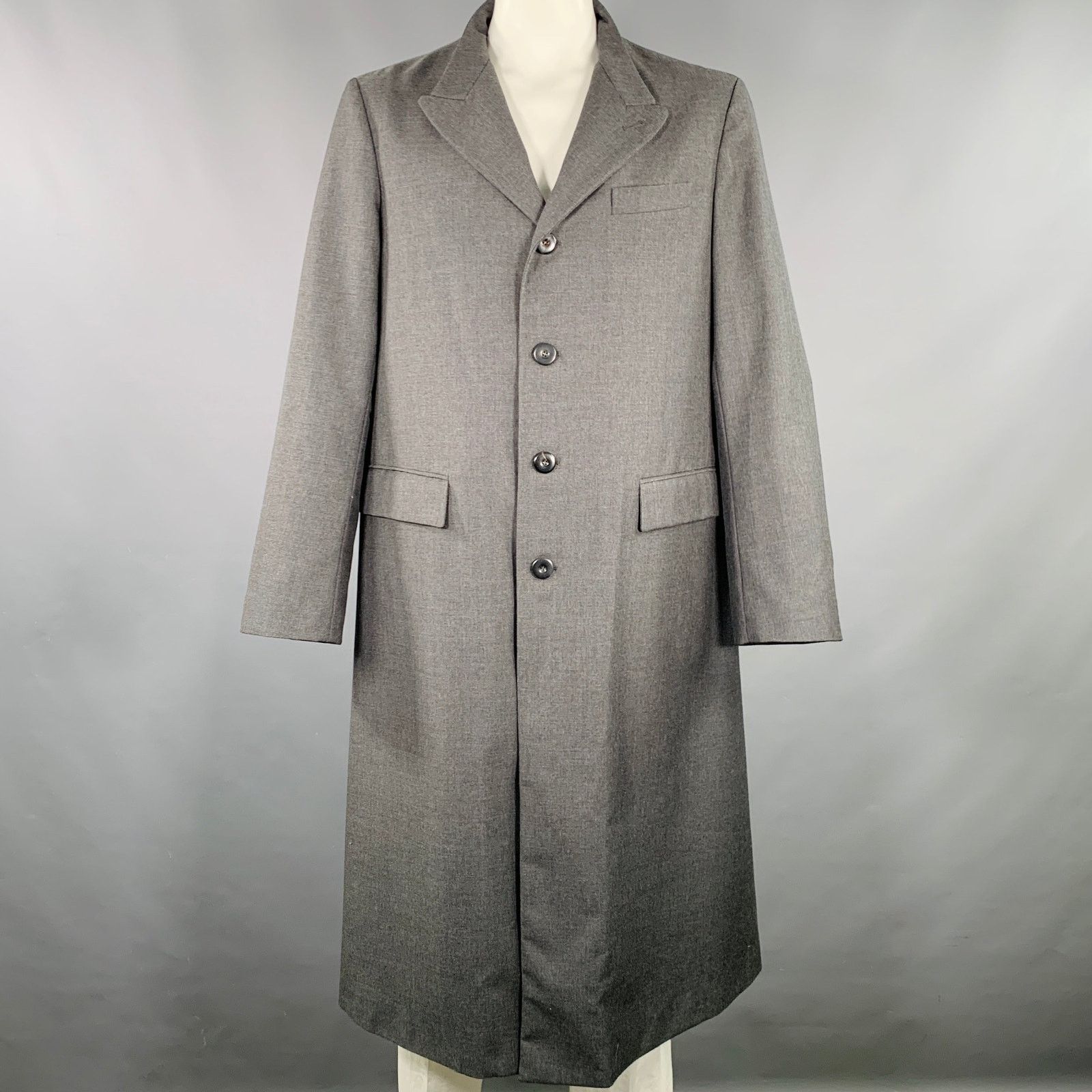 Giorgio Armani GIORGIO ARMANI Size 42 Grey Wool Peak Lapel Coat Size US L / EU 52-54 / 3 - 1 Thumbnail