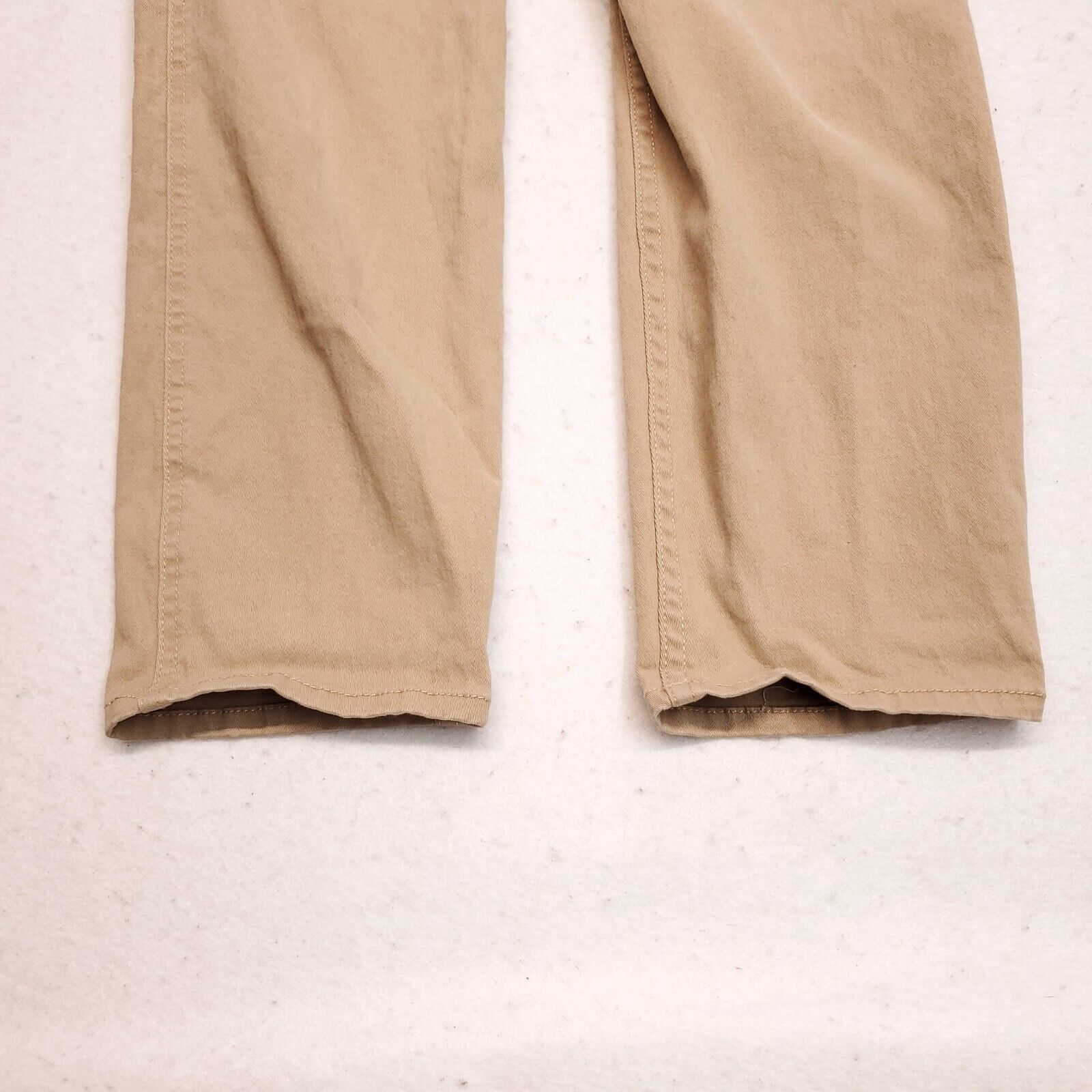 Hollister Hollister Ultra High Rise Mom Pant Chino Pants Women Size 3R Size 26" / US 2 / IT 38 - 3 Thumbnail