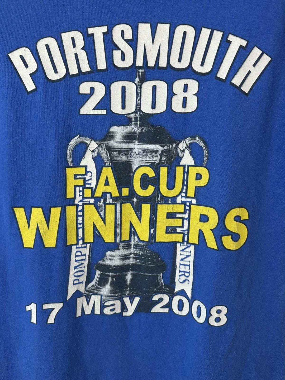 Vintage Vintage Portsmouth F.A. Winners 2008 Blue Printed T-shirt Size US L / EU 52-54 / 3 - 6 Thumbnail