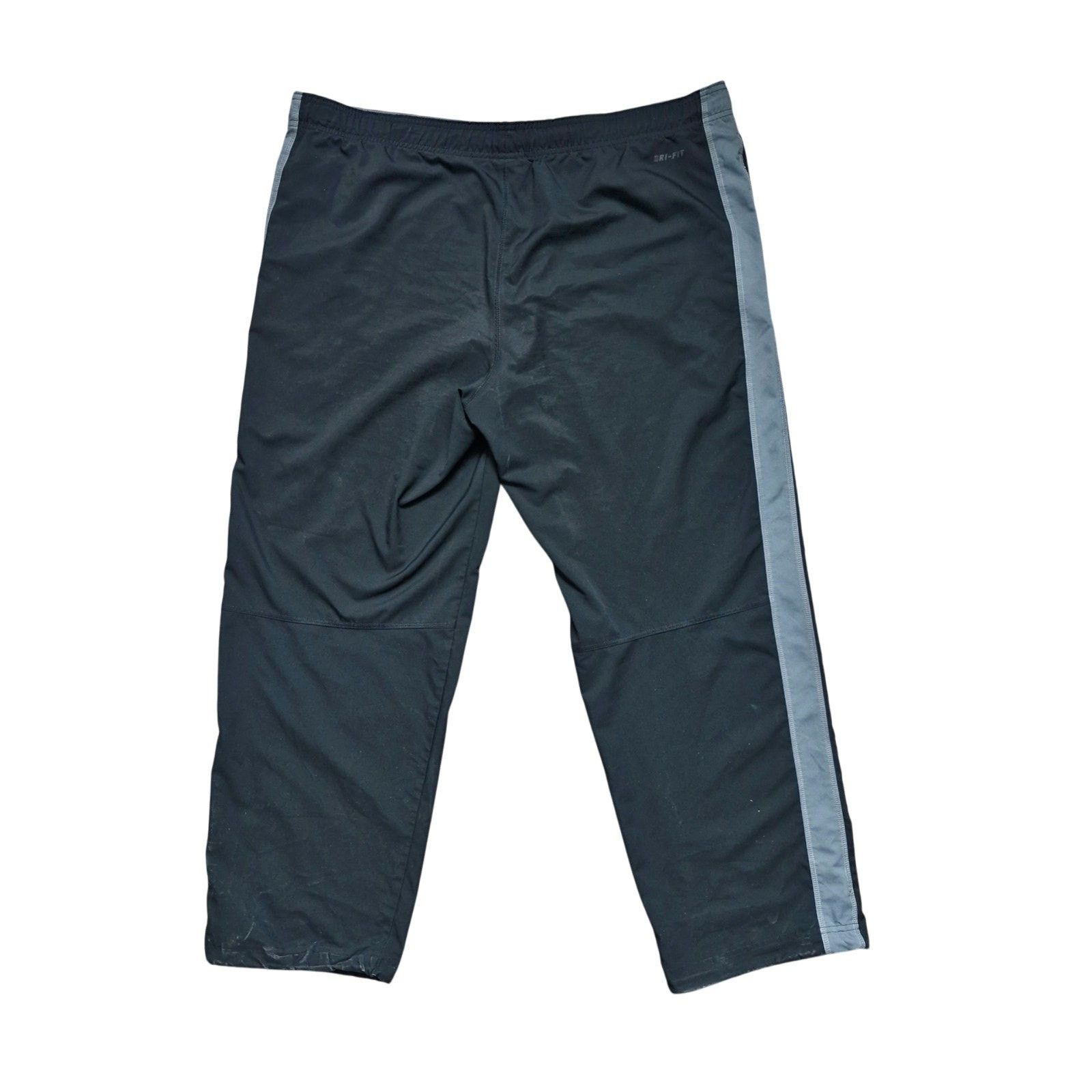 Nike Nike Vintage Y2K Baggy Nylon Track Pants Size XL Black Gray Size US 36 / EU 52 - 4 Thumbnail