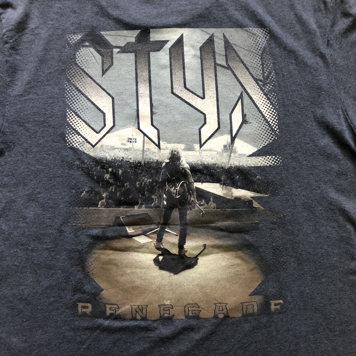 Band Tees Styx Band TShirt Size US L / EU 52-54 / 3 - 2 Thumbnail
