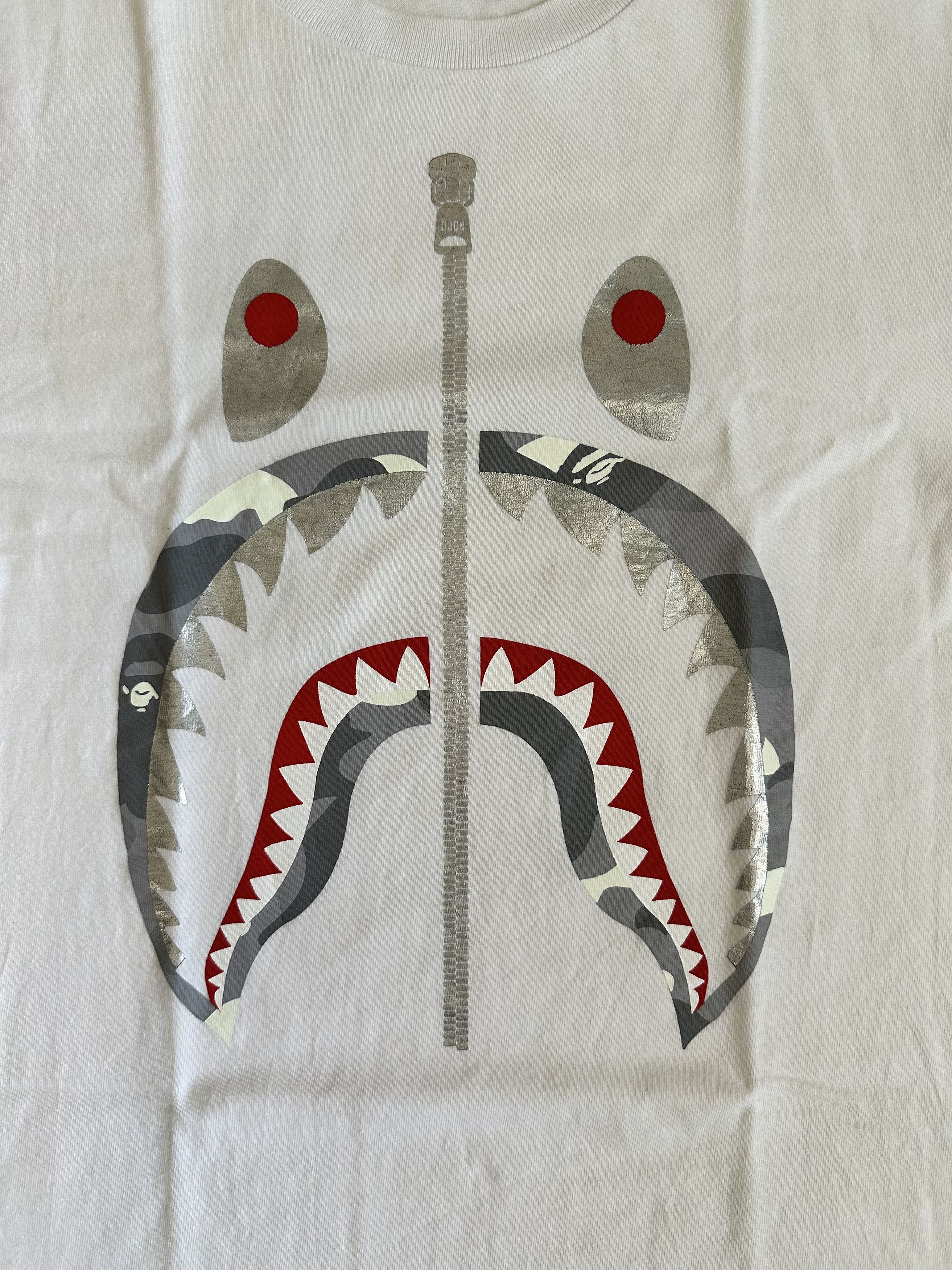 Bape A BATHING APE Shark Head Cotton T-shirt White Size M Size US M / EU 48-50 / 2 - 2 Thumbnail