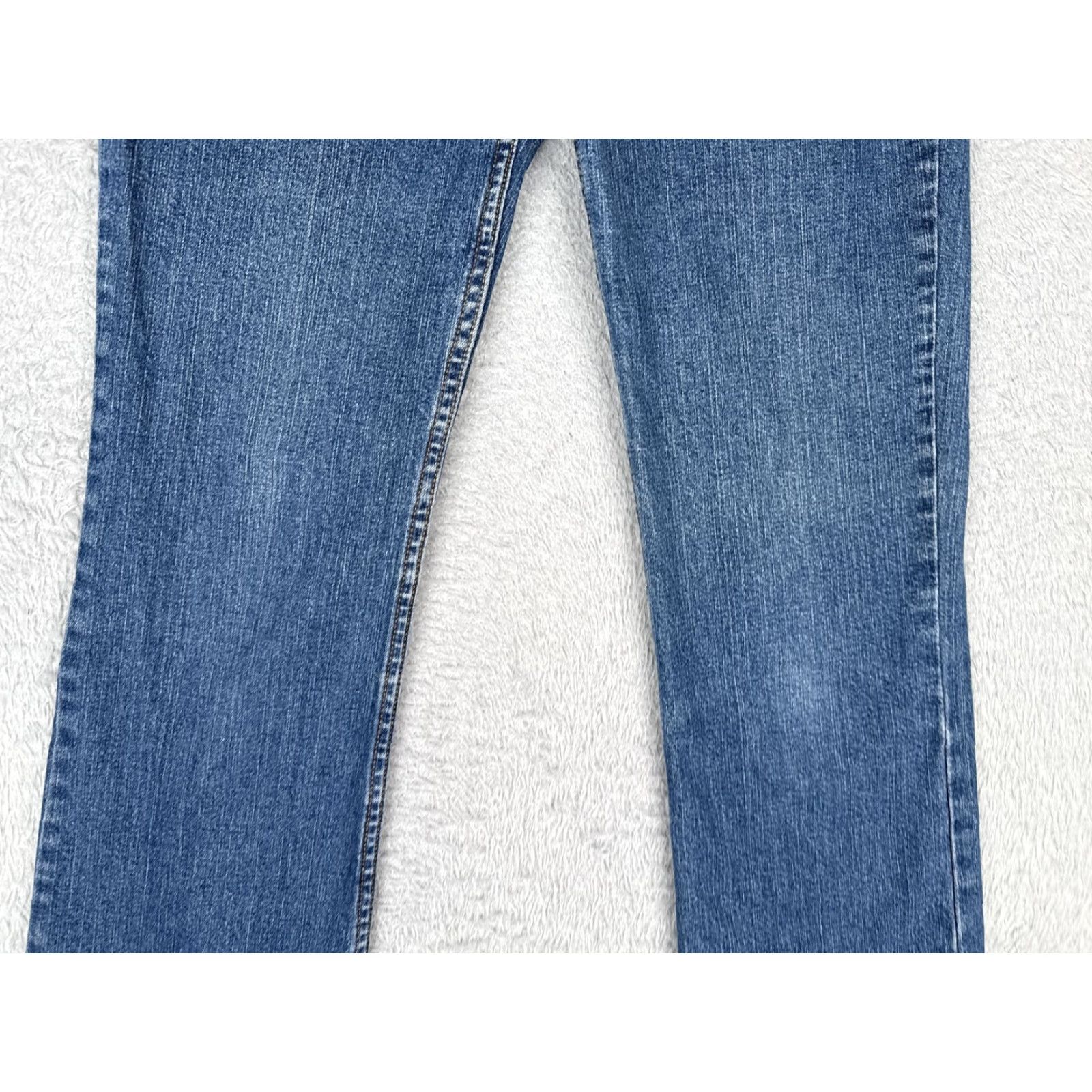 Eddie Bauer Eddie Bauer Jeans Women 28x31 Blue Denim Relaxed Straight Leg Medium Wash Casual Size 28" / US 6 / IT 42 - 3 Thumbnail