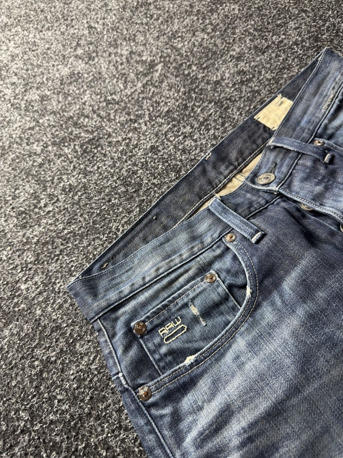 G-Star 00s G-Star 3301 Distressed Raw Hem Y2K SK8 Jeans Fade Denim Size US 32 / EU 48 - 10 Thumbnail