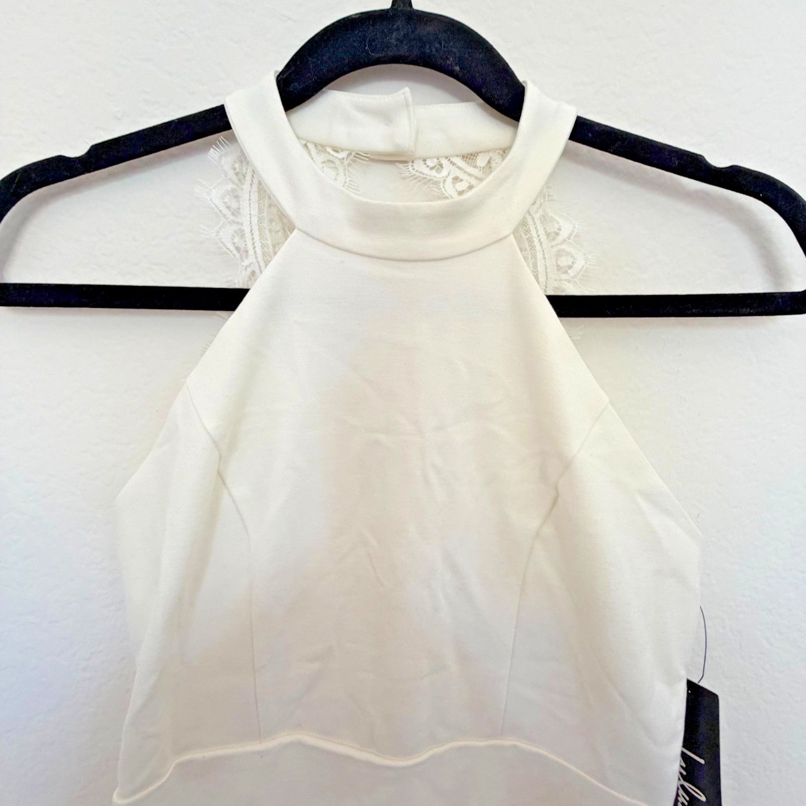 Lulus Lulus White Lace Halter Mini Dress Graduation Prom Size S Size S / US 4 / IT 40 - 2 Thumbnail