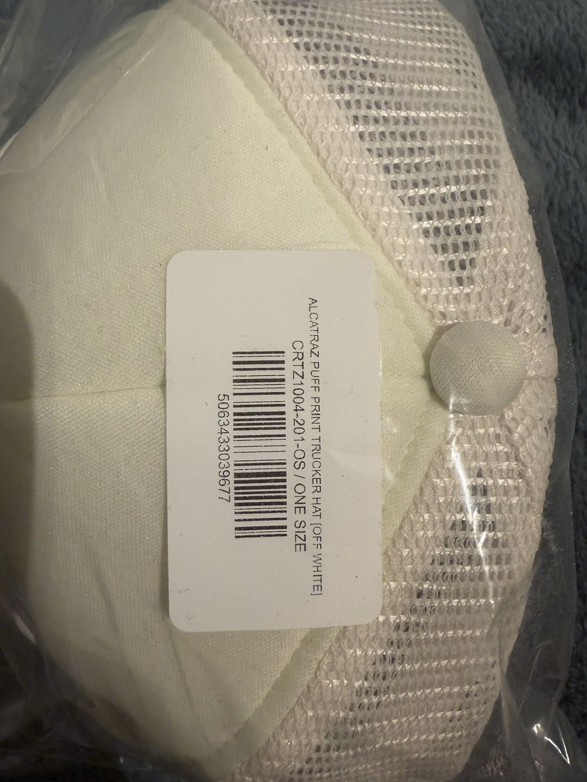 Corteiz ALCATRAZ PUFF PRINT TRUCKER HAT [OFF WHITE] Size ONE SIZE - 2 Thumbnail