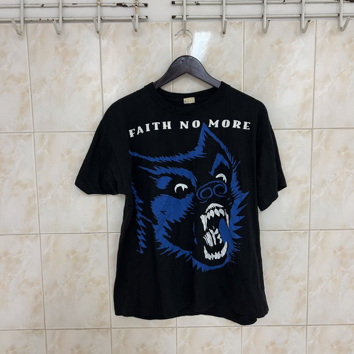 Band Tees Faith No More Graphic Band T-Shirt Extra Rare One One Seam Size US L / EU 52-54 / 3 - 1 Thumbnail
