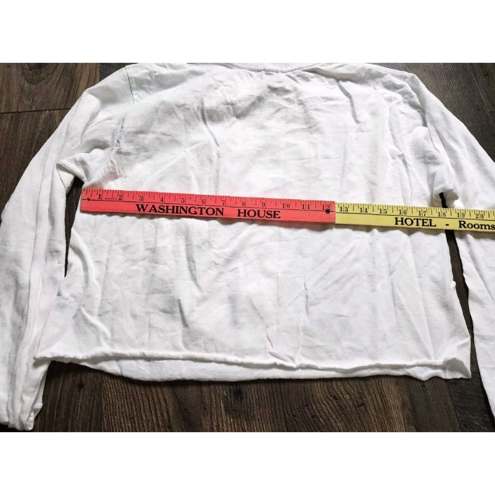Vintage SELENA MERCHANDISE Graphic Cropped Long Sleeve T Shirt White Womens Medium Size M / US 6-8 / IT 42-44 - 3 Thumbnail