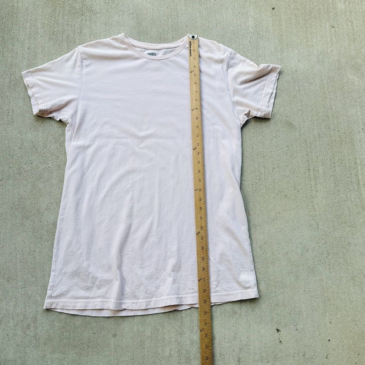 Kith Kith T Shirt Men Size Small Basic Logo Rose Size US S / EU 44-46 / 1 - 5 Thumbnail