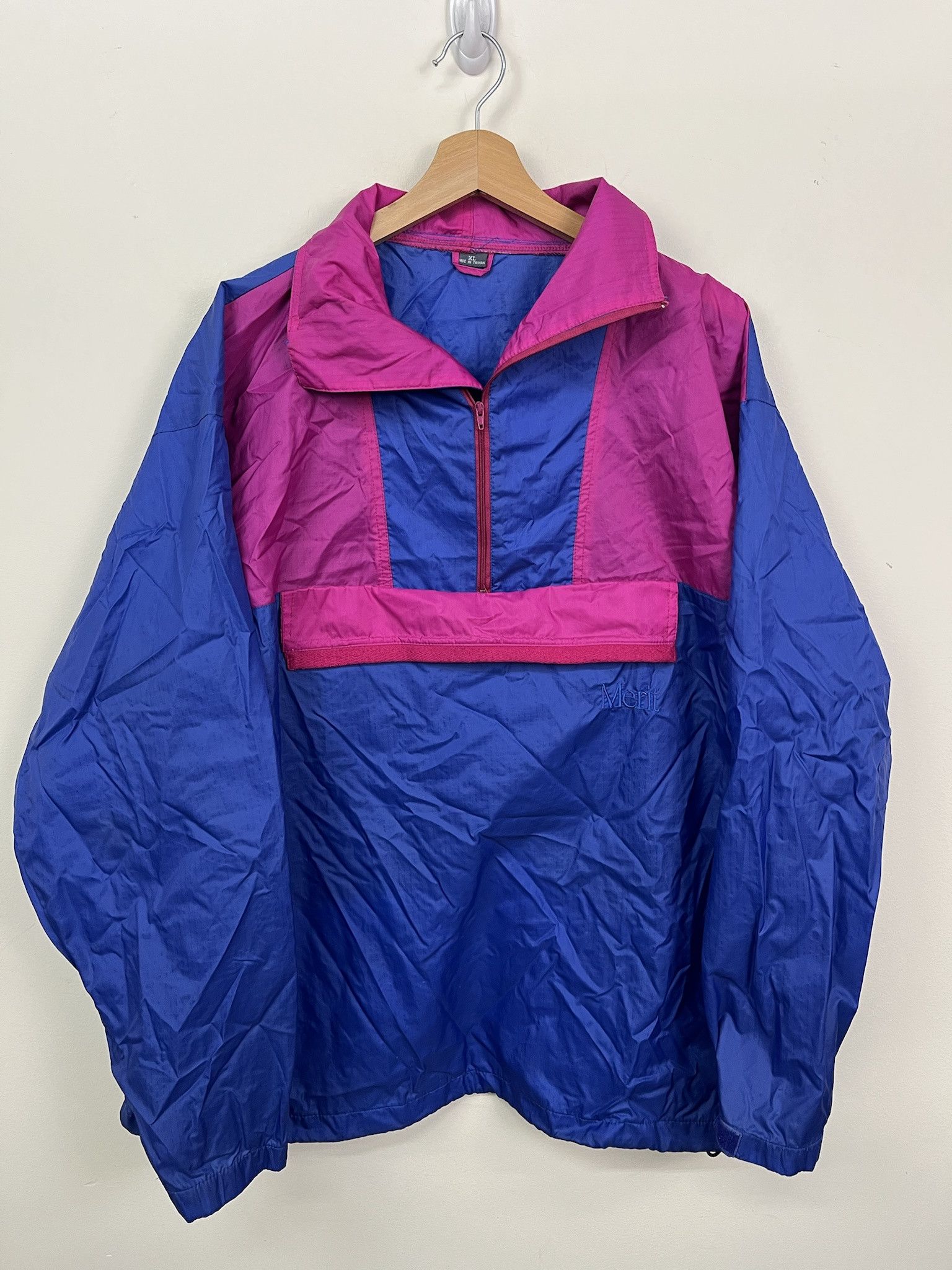 Vintage Vintage SURF STYLE INTERPLANETARY BODY Windbreaker