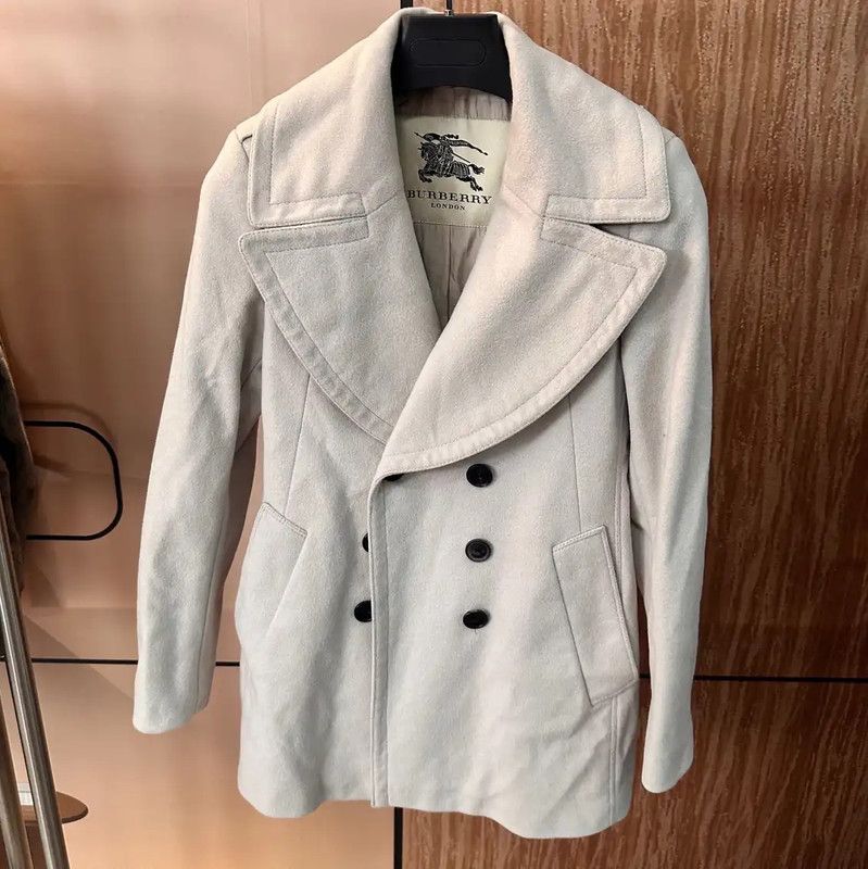Burberry Burberry M Size White Cotton Women's Coat Size M / US 6-8 / IT 42-44 - 1 Thumbnail
