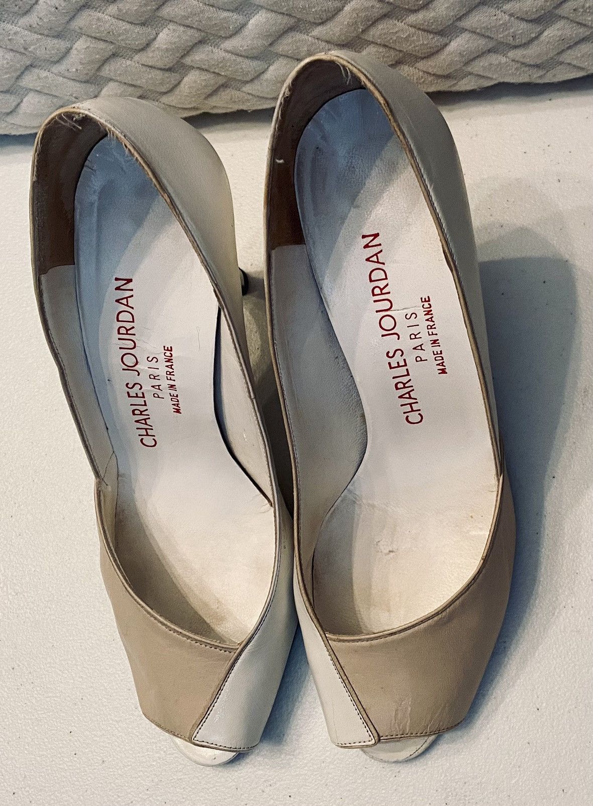 Charles Jourdan Charles Jourdan Paris 🇫🇷 Contrast Leather Peep Toe Heels 6 B Size US 6.5 / IT 36.5 - 14 Thumbnail