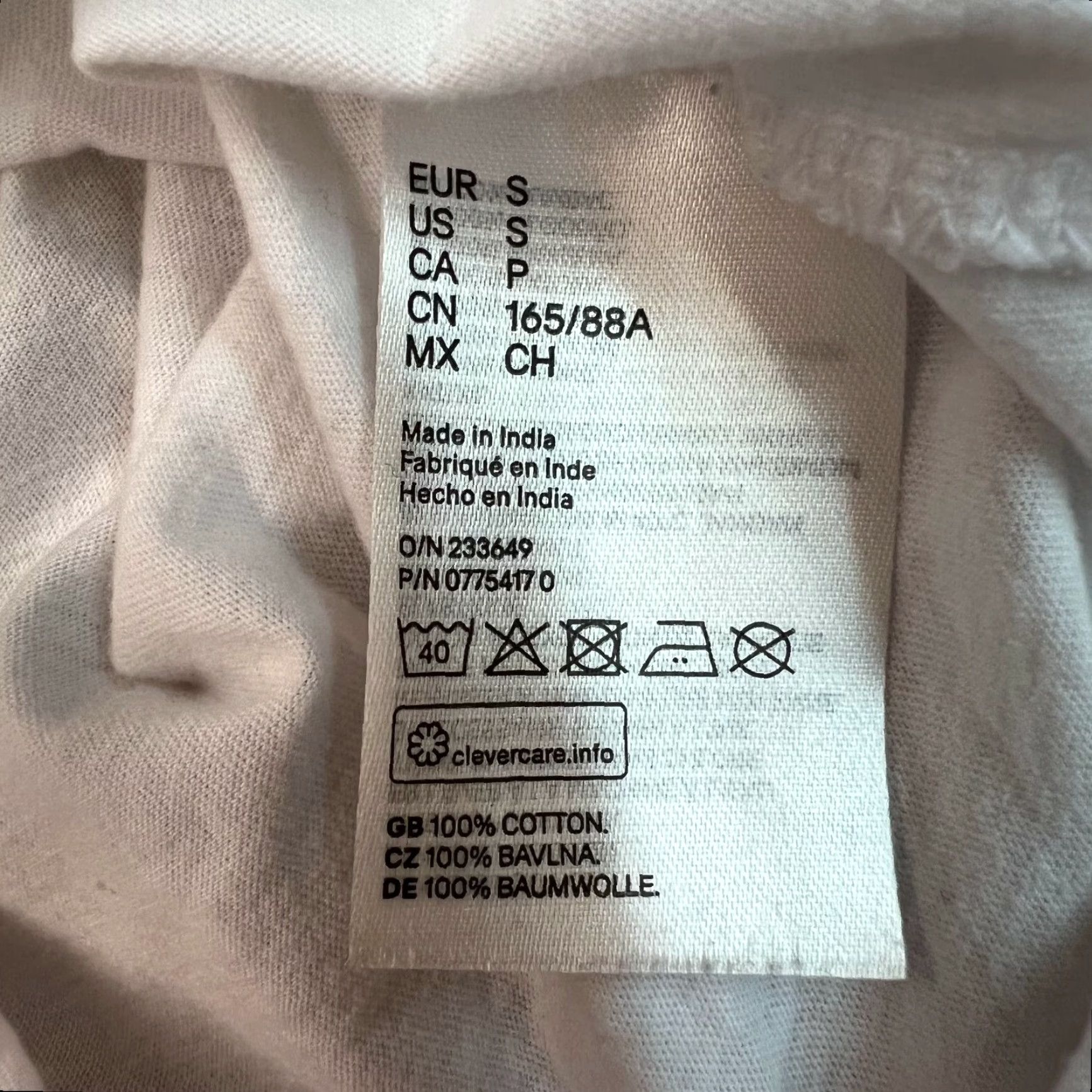 H&M Divided By H&M Women MTV Music Graphic Tee Crew Neck White T Shirt S Adult Women's White Graphic Tee 90s Theme Size S / US 4 / IT 40 - 6 Thumbnail