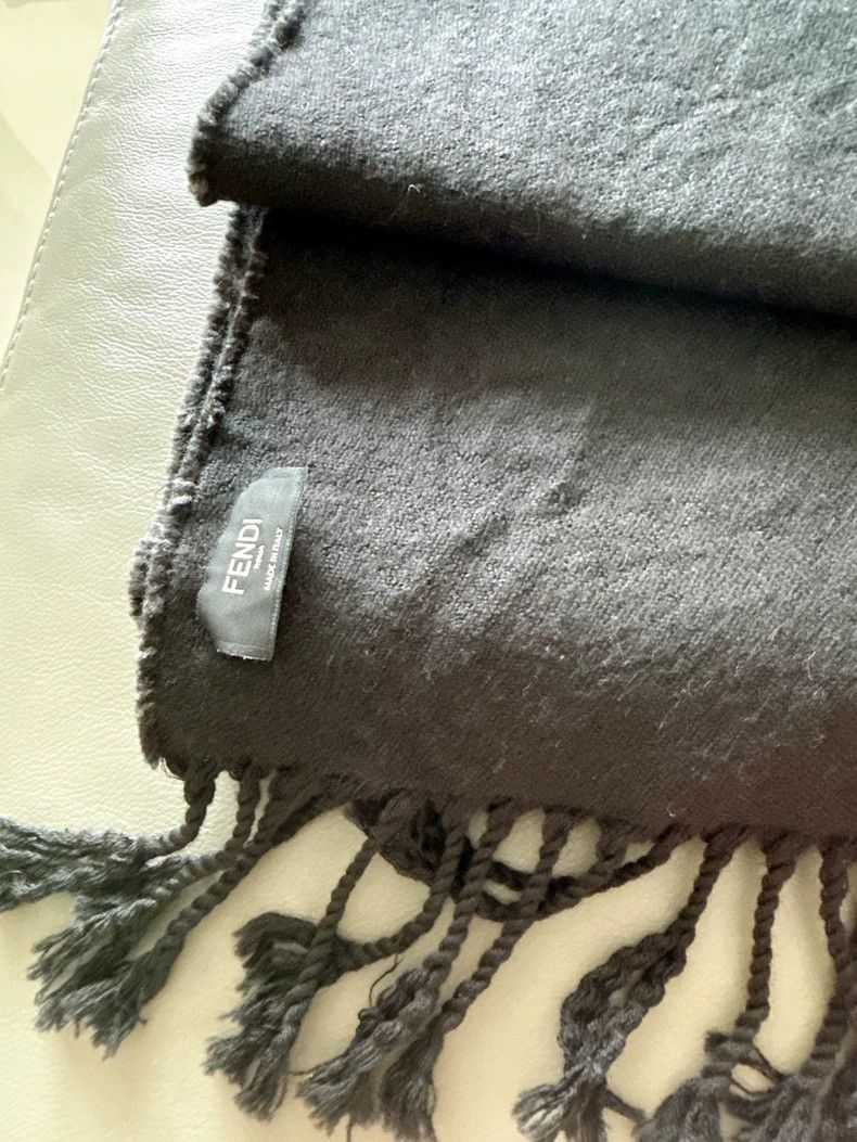 Fendi Fendi Full-print Logo tassel velvet scarf Size ONE SIZE - 2 Thumbnail