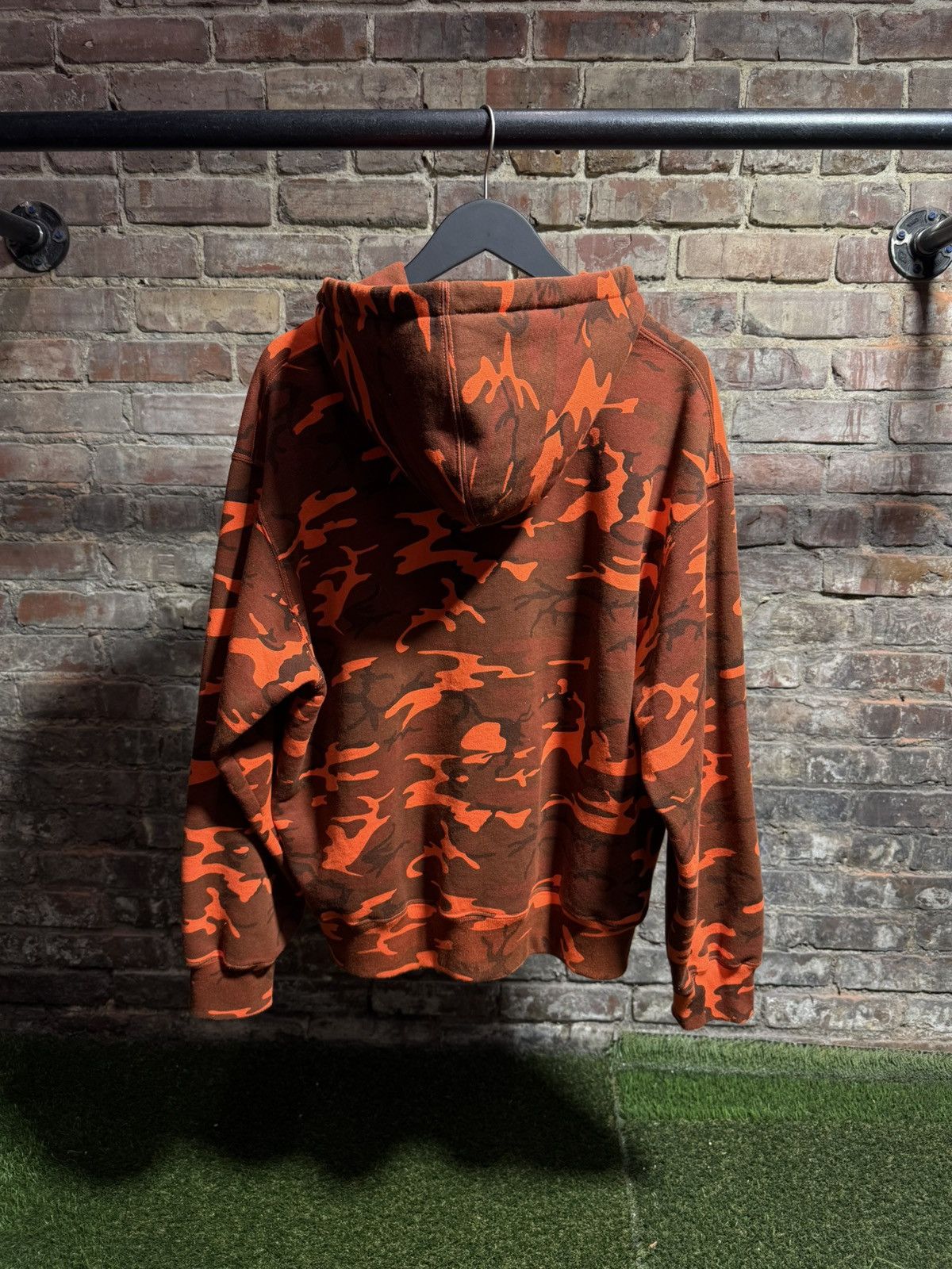 Supreme Supreme Orange Camo Zip-Up Sz. M Size US M / EU 48-50 / 2 - 2 Thumbnail