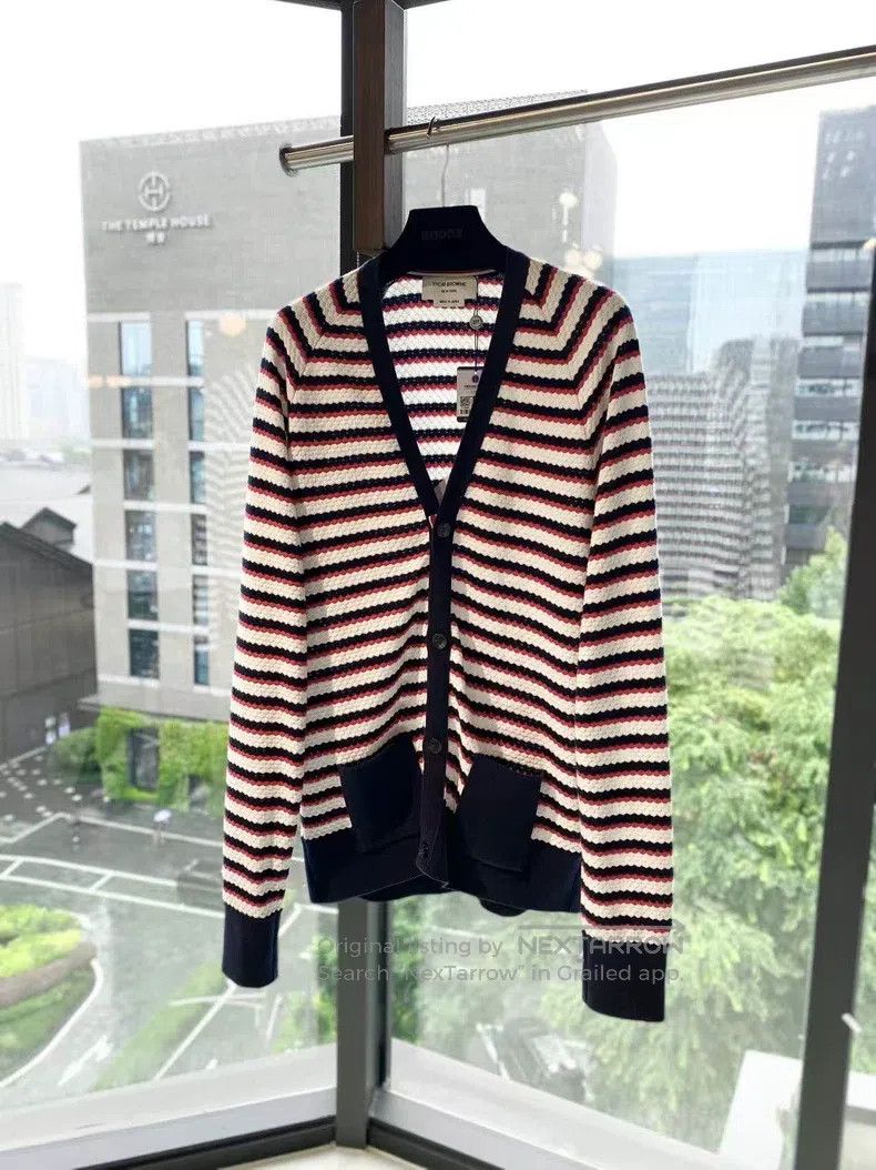 Thom Browne Thom Browne Single row knit cardigan Size US L / EU 52-54 / 3 - 2 Thumbnail