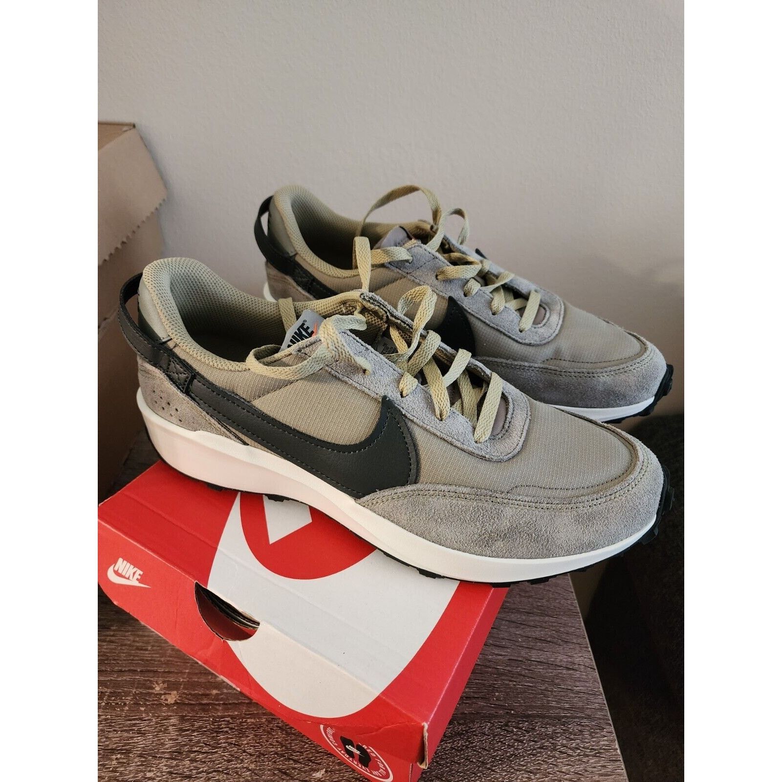 Nike Nike Waffle Debut SE Men’s Size 9.5 Olive Green FJ4196-200 Size US 9.5 / EU 42-43 - 1 Thumbnail
