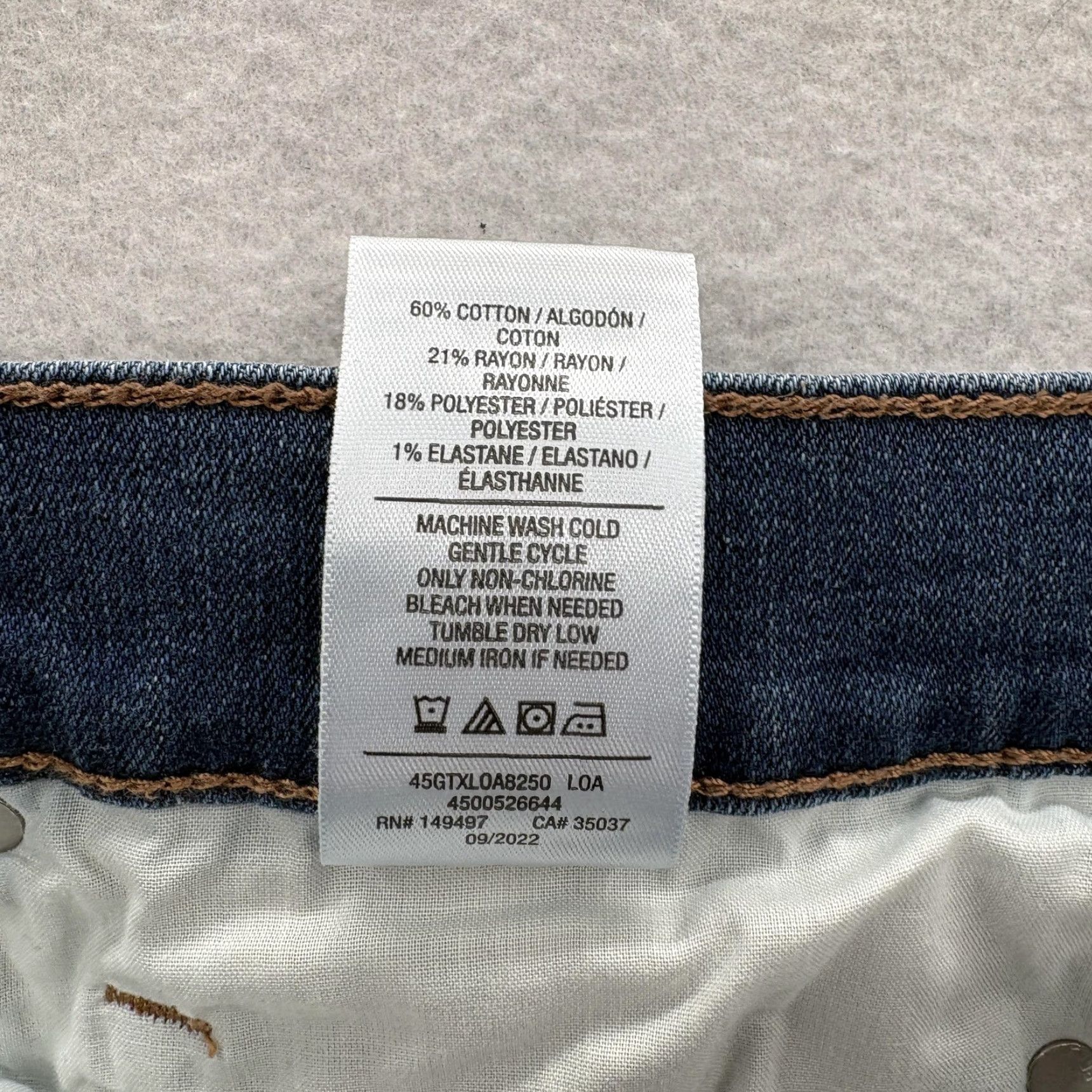 Vintage Joe's Jeans Mens Jeans 42x32 Straight Fit Blue Medium Wash Denim Casual Pants 5-Pocket Zip Fly Mid Rise Size US 42 / EU 58 - 6 Thumbnail