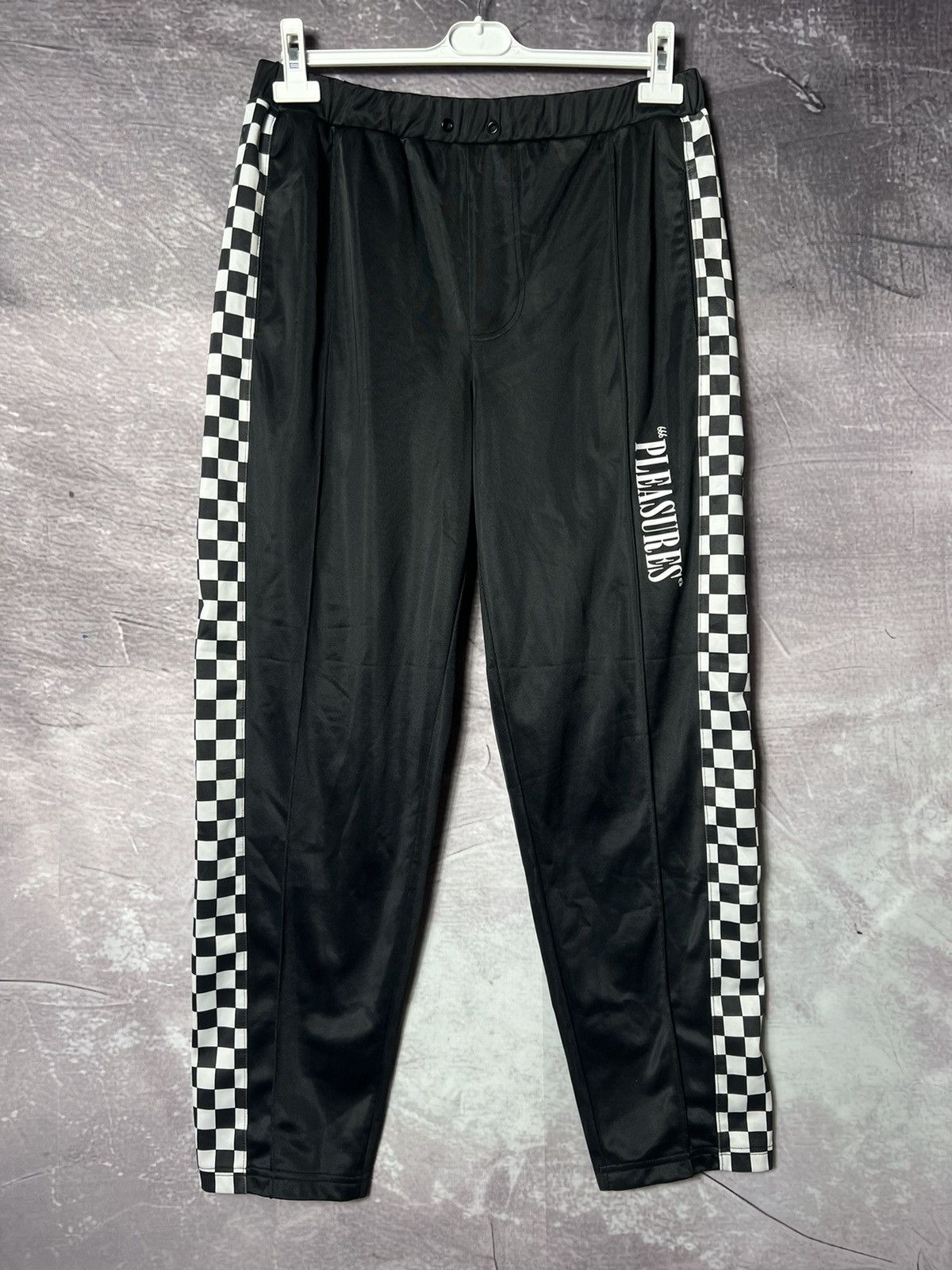 レア Sサイズ 新品 PLEASURES CHECK TRACK PANTS Pleasures × Streetwear × Vintage Pleasures Checkered Track Pants