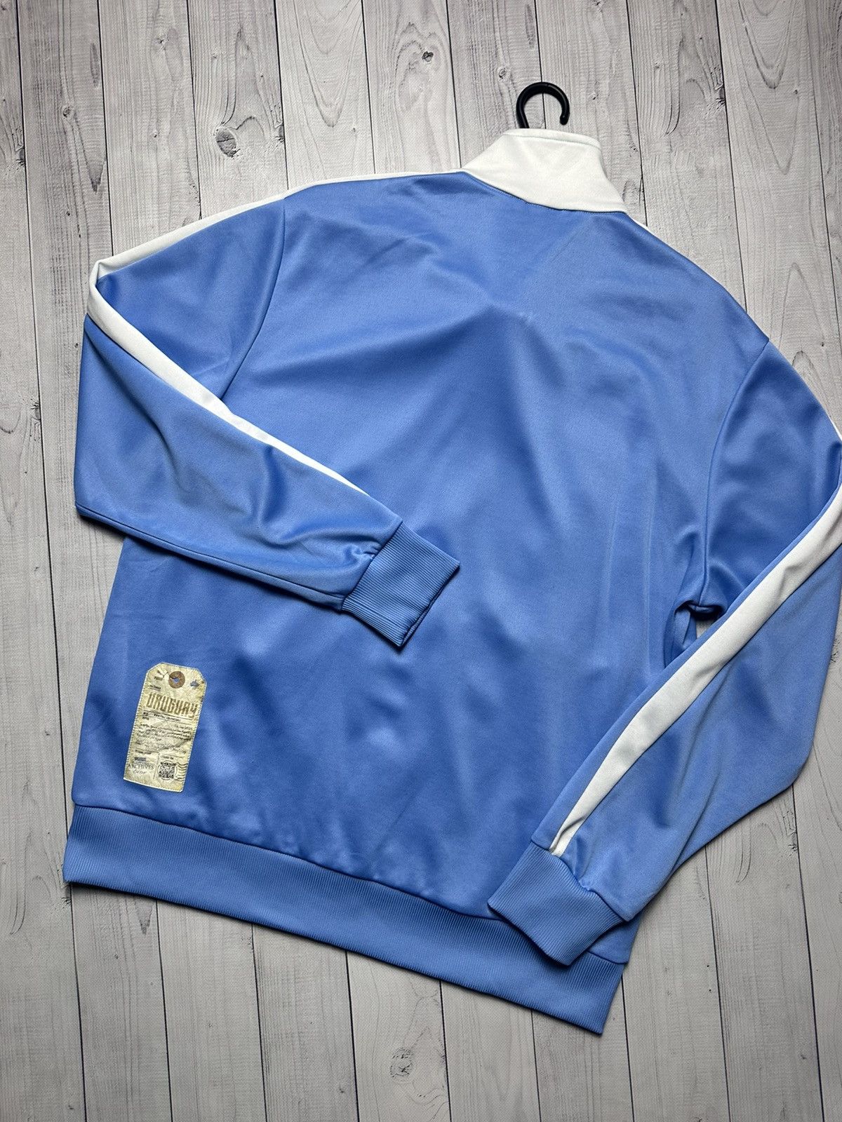 Puma × Vintage Vintage puma Uruguay soccer jersey size L blue logo Size US L / EU 52-54 / 3 - 7 Thumbnail