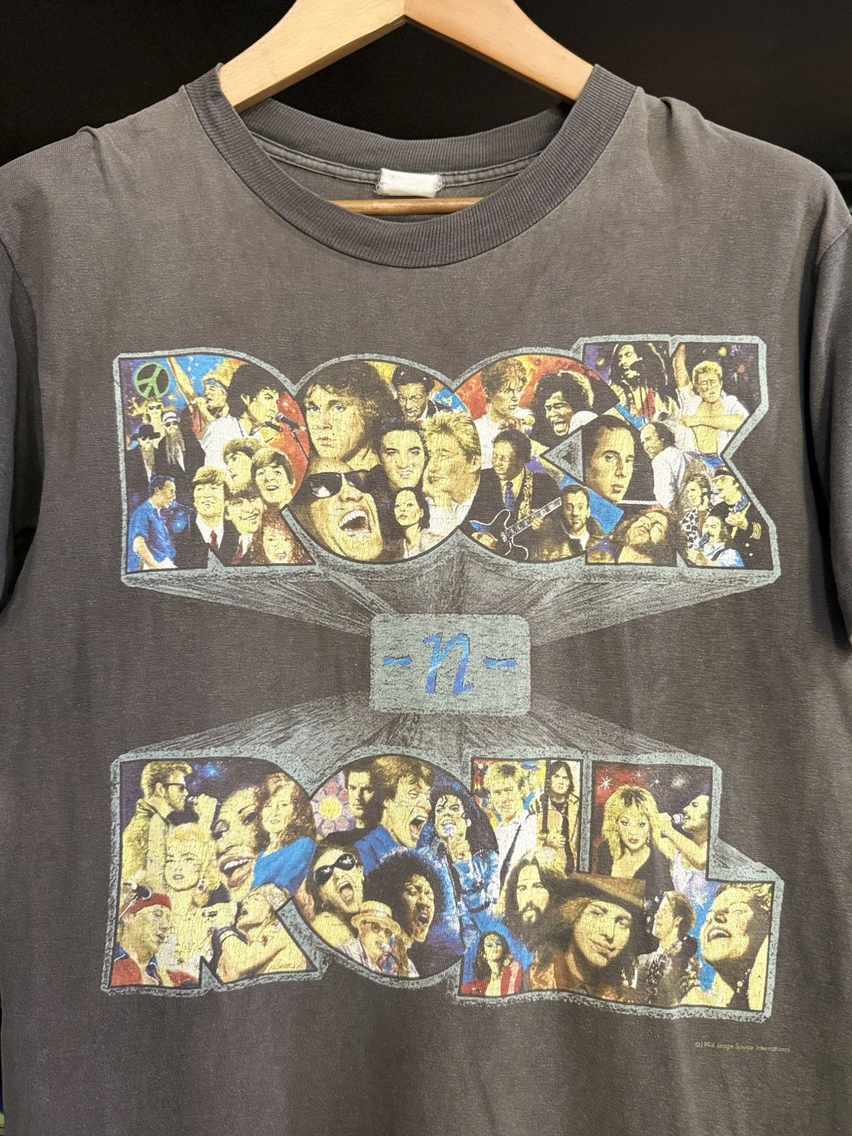 Band Tees Thrashed Vintage 90s Rock N Roll Band SunFaded Rolling Stone Size US M / EU 48-50 / 2 - 2 Thumbnail