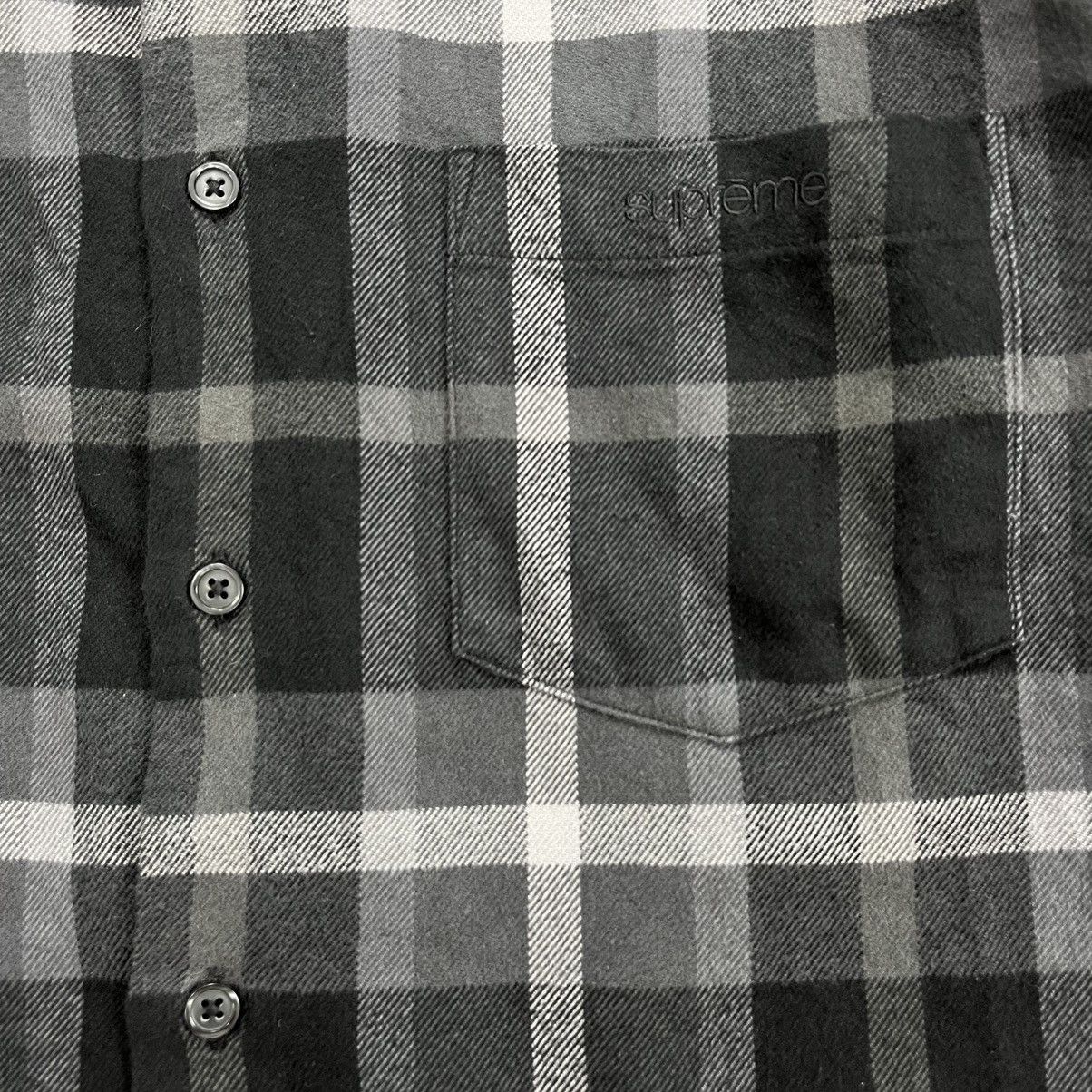 Supreme FW23 Supreme Plaid Black Grey Flannel Shirt Size US S / EU 44-46 / 1 - 7 Thumbnail