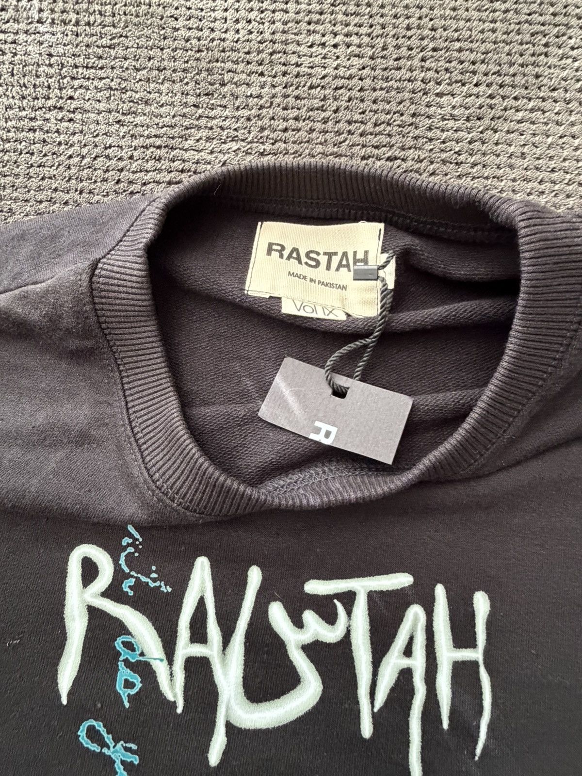 Other Rastah “Is this it?” T-shirt size small Size US S / EU 44-46 / 1 - 4 Thumbnail